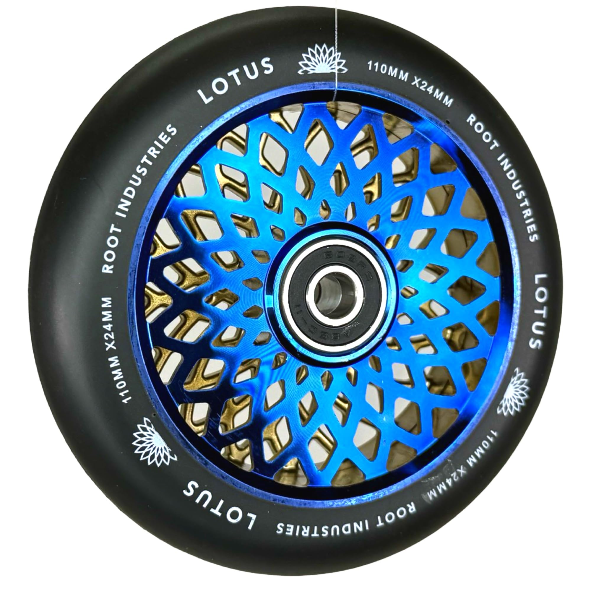 Root Industries Lotus Stunt-Scooter - Rollo de 110 mm + pegatina Fantic26 (Radiant Blue Ray/Pu Negro)
