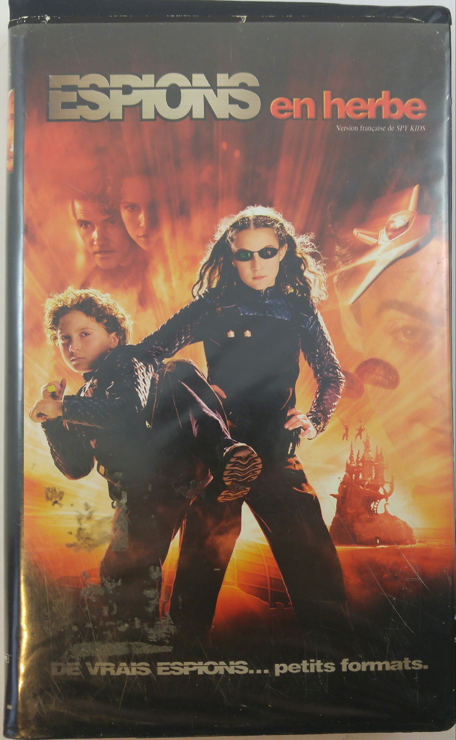 Espions En Herbe [VHS Tape]