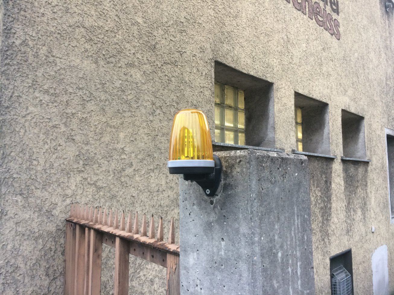 Schartec Profesjonalna lampa sygnalizacyjna 12-24 V i 230 V do napędu bramy - lampka ostrzegawcza - kierunkowskaz do napędu bramy obrotowej i napędów do bram przesuwnych - sterowanie światłem