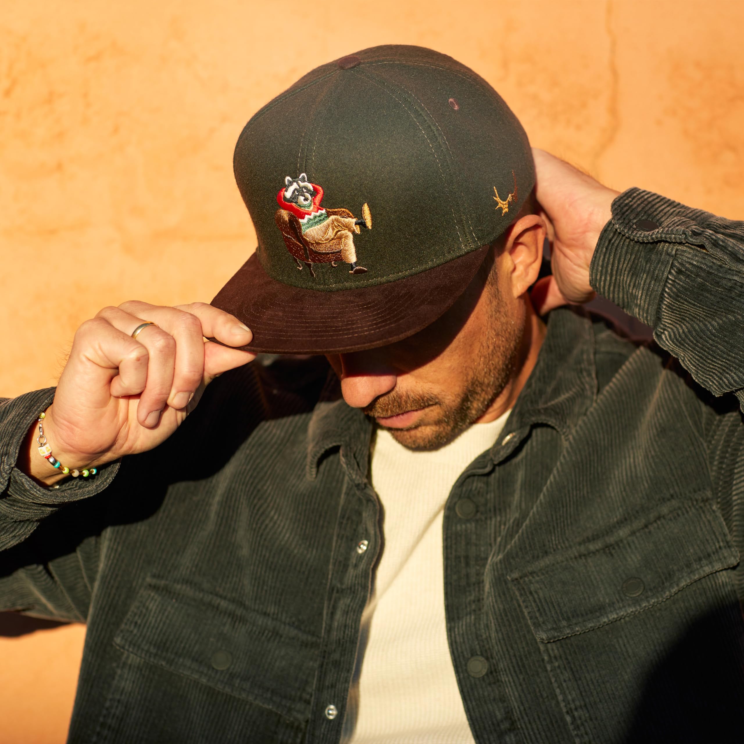 Cadency® Gorra con acogedor diseño invernal, unisex, talla ajustable, verde oscuro, Talla única