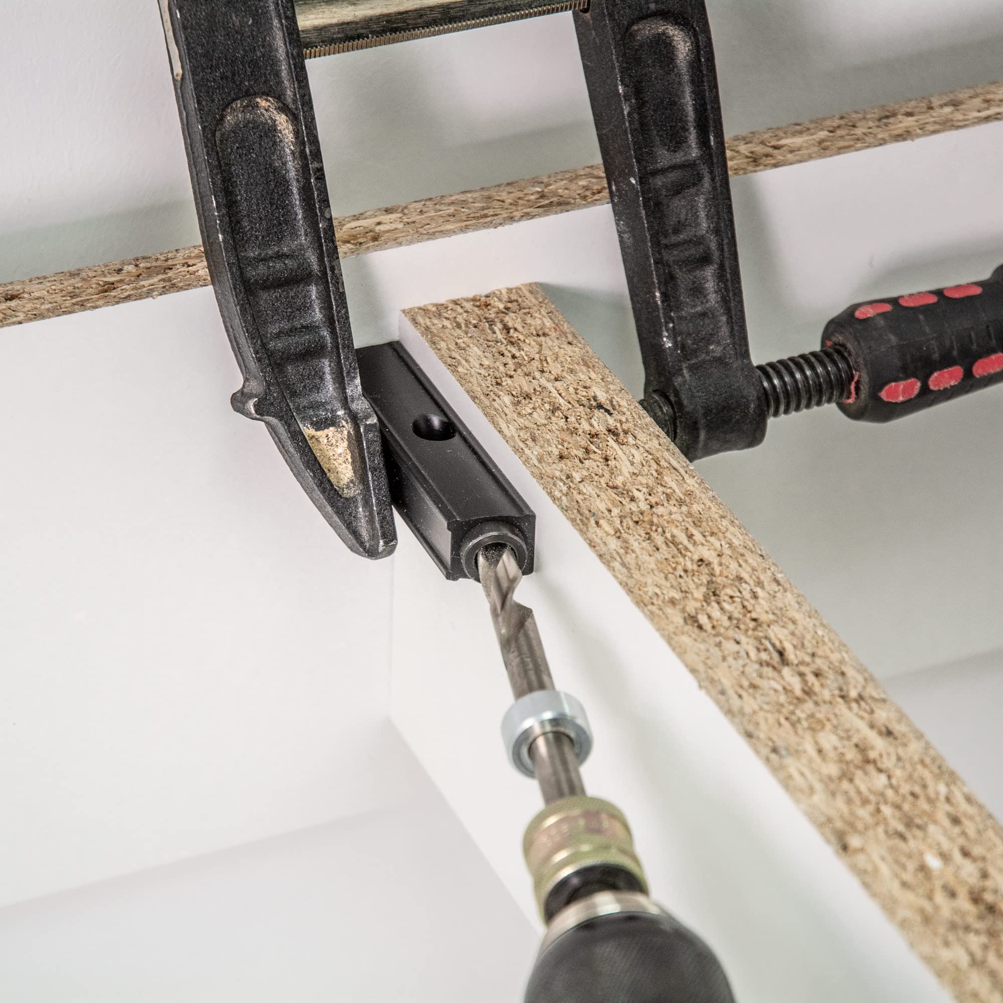 Trend Mini Doble Guía para Agujeros Ocultos con Broca HSS y Collar | Guía doble compacta para uniones de madera precisas: broca HSS, collar de profundidad, broca y tornillos, PH/JIG/M