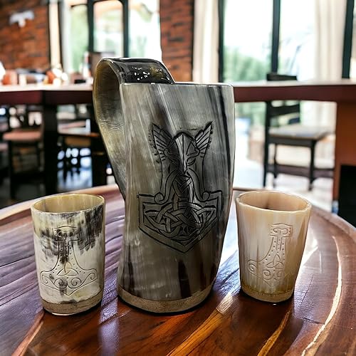 Miniatura 7 de Taza de cuerno vikingo de 16 onzas con acabado Thor Odin con asa y 2 vasos de chupito, hecha a mano, taza nórdica de cuerno real para Ale, Mead y