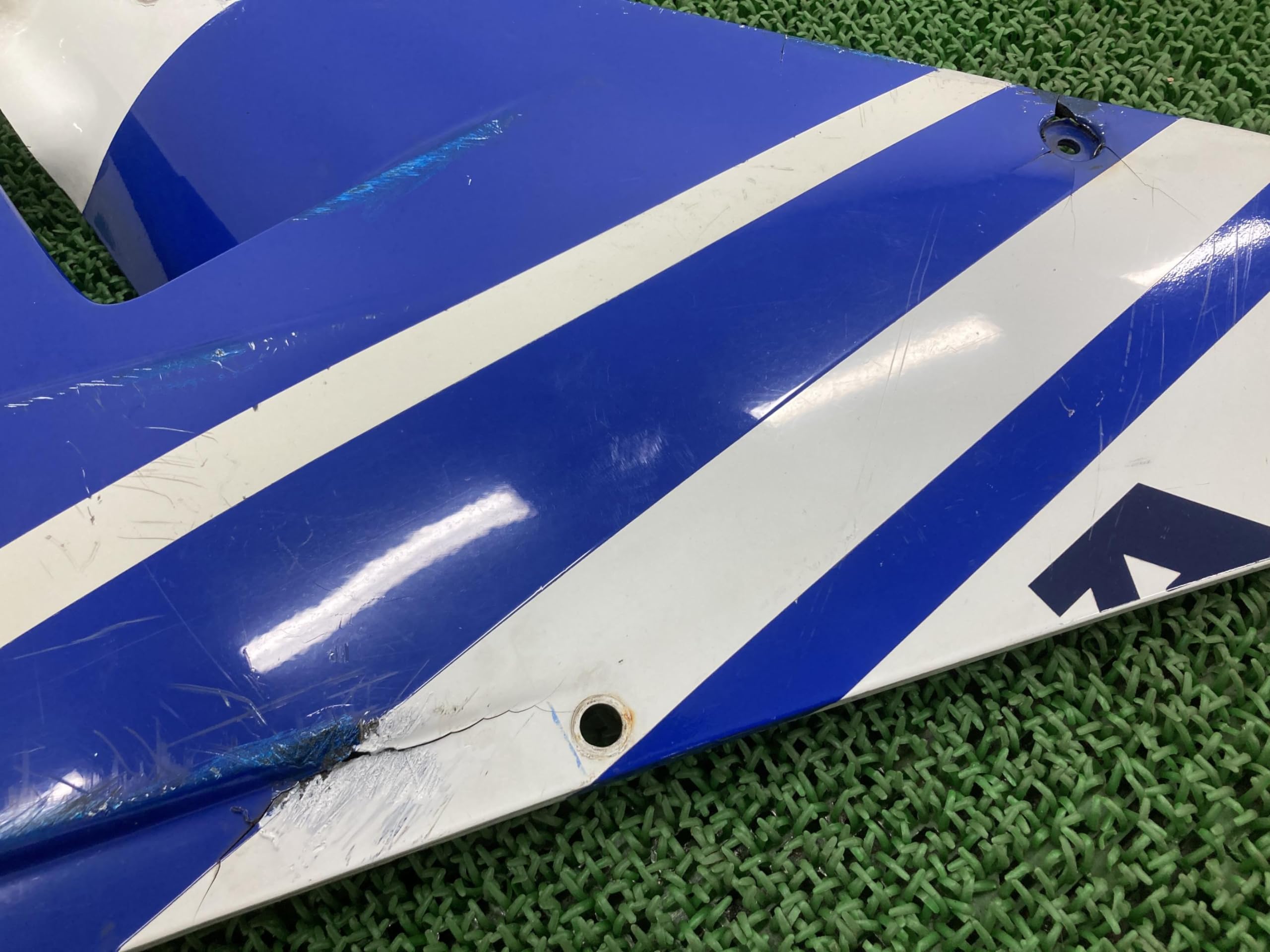 Amazon | NSR250R サイドカウル 左 白/青 MC18-1102*** ホンダ 純正 