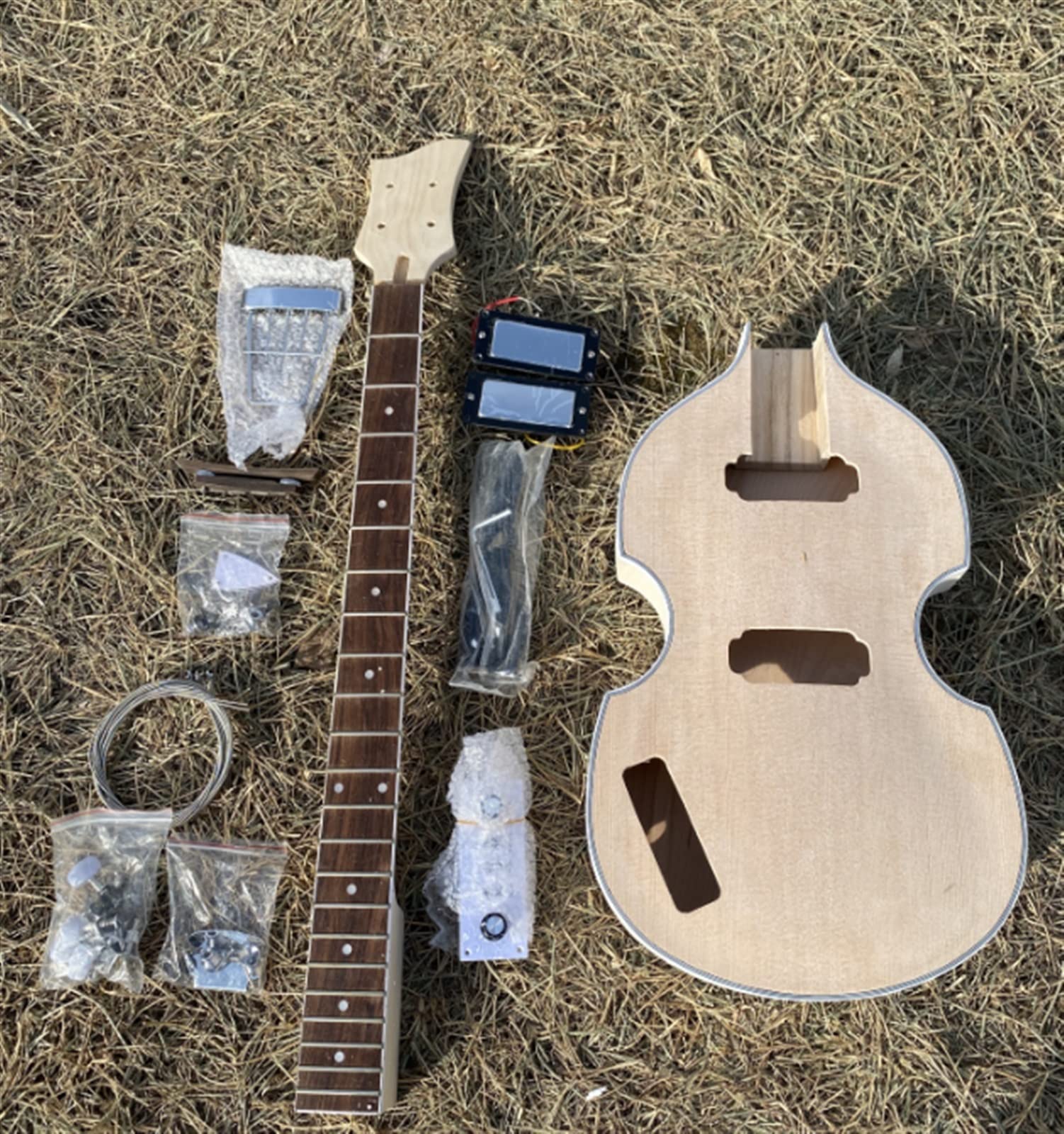DIY Zestaw Gitary Elektrycznej Zbuduj Własną Gitarę Elektryczną W Lewej Ręce Ze Wszystkimi Częściami I Śrubami Montażowymi Profesjonalny zestaw do gitary elektrycznej