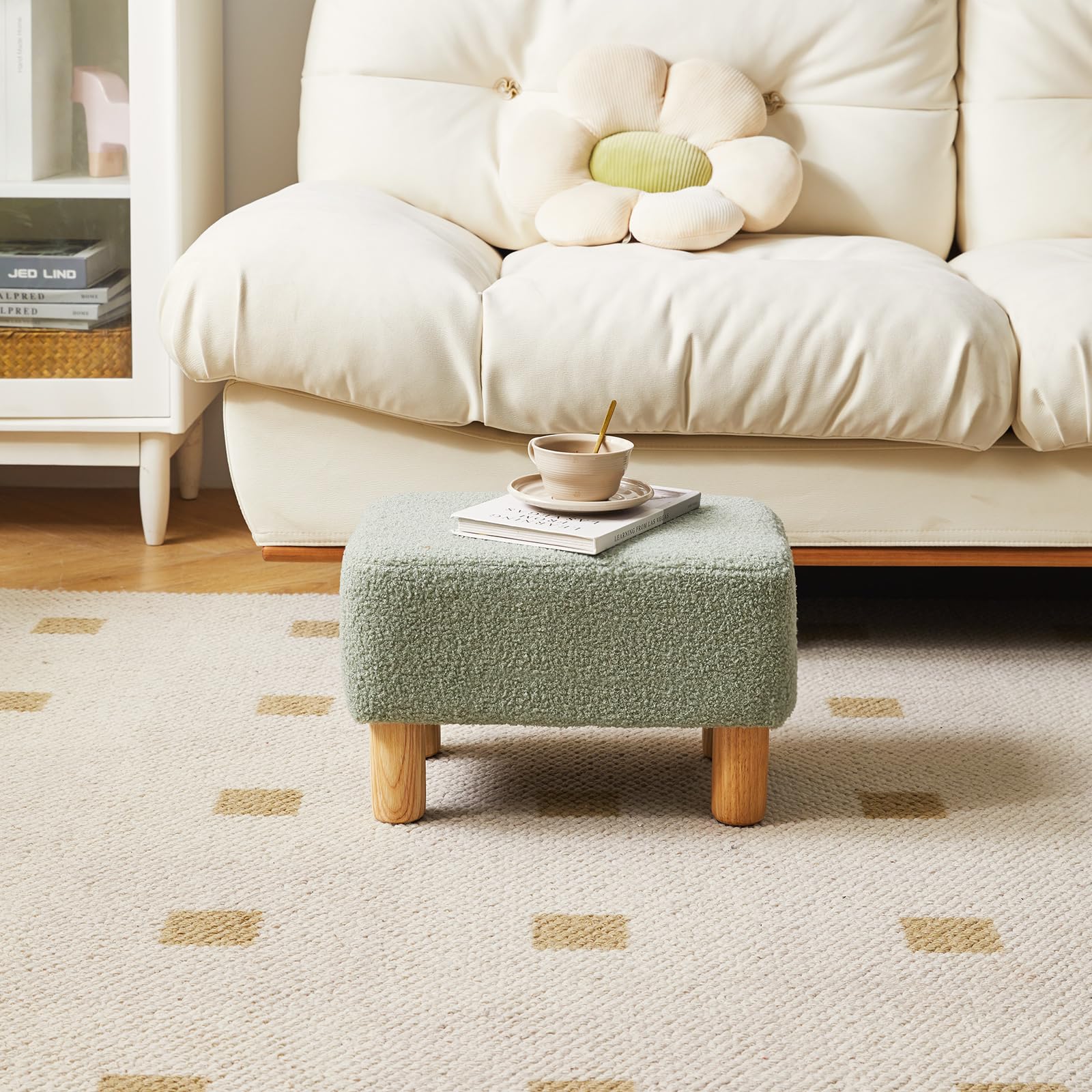 YMYNY Petit Pouf Ottoman, Repose-Pieds, Ottomane Rectangulaire avec Pieds en Bois Stable, Matériau Teddy, Tabouret Bas, Tabouret de Canapé pour Salon, Chambre à Coucher, 42 × 29 × 24CM Vert HBD030GR