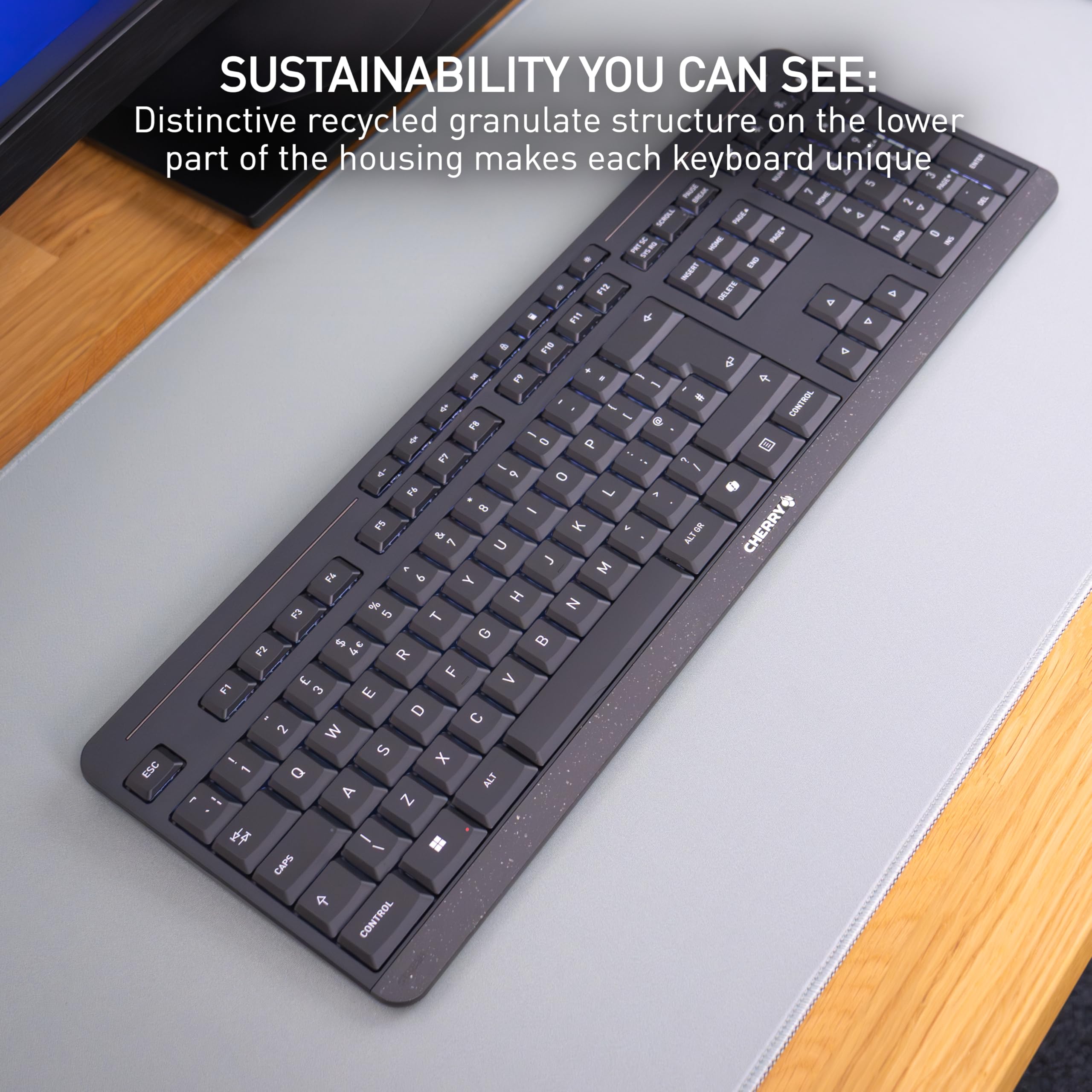 CHERRY STREAM KEYBOARD ULTIMATE, Bezprzewodowa Klawiatura Obsługująca do 4 Urządzeń, Układ US (QWERTY), Bluetooth, 2,4 GHz i Kabel, Podświetlana, Czarny