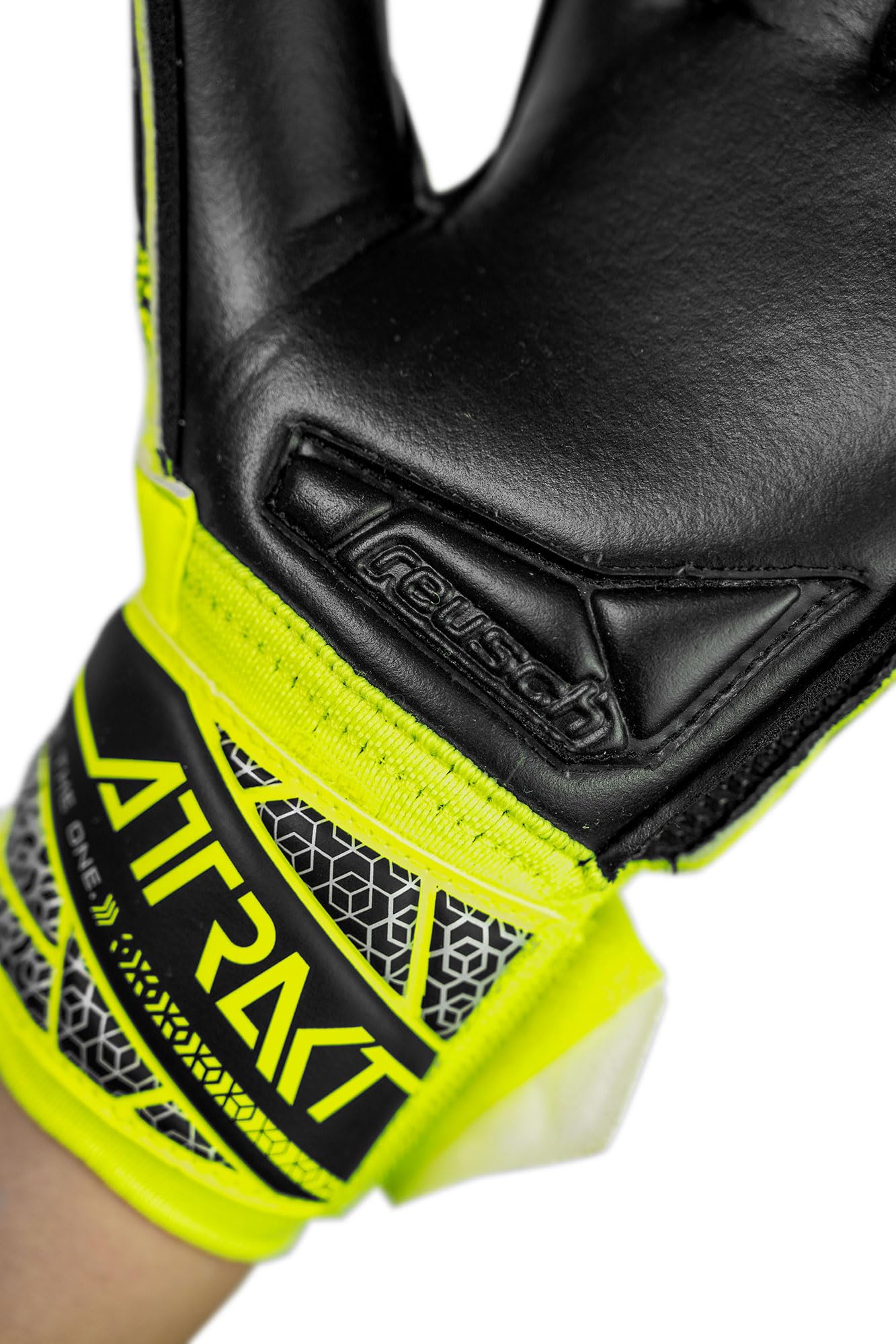 Reusch Torwarthandschuhe Kinder Jugendliche |starker Grip, ergonomische Passform & maximale Stabilität | für Training & Spiel | Naturrasen & Kunstrasen | Größe 3-8 | Attrakt Silver Junior