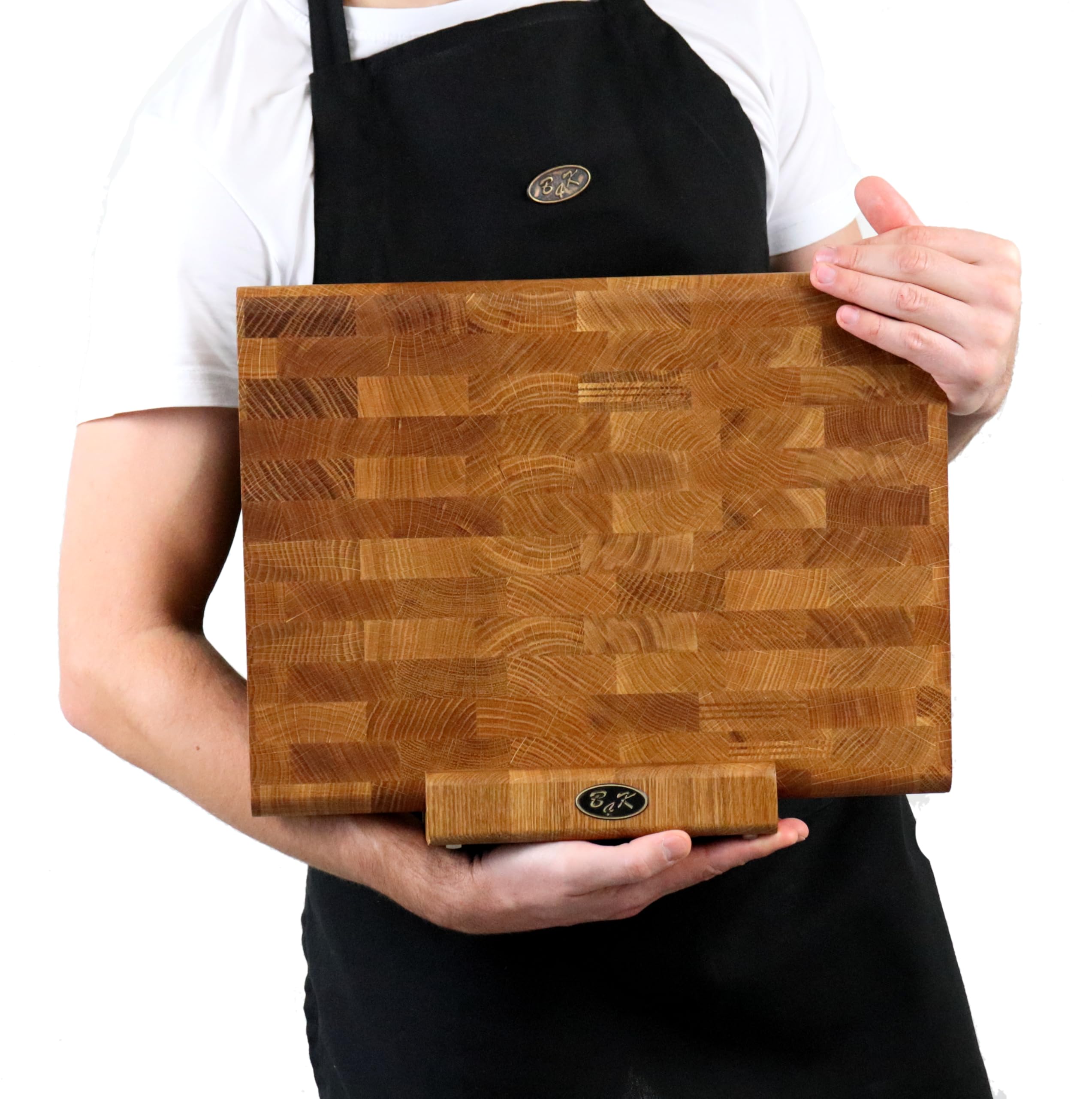 B4K Tagliere in legno di quercia, 40 × 30 cm, massello di legno di cervello con supporto, antibatterico, con manici, scanalatura e piedini in silicone, perfetto per cucina, carne e barbecue