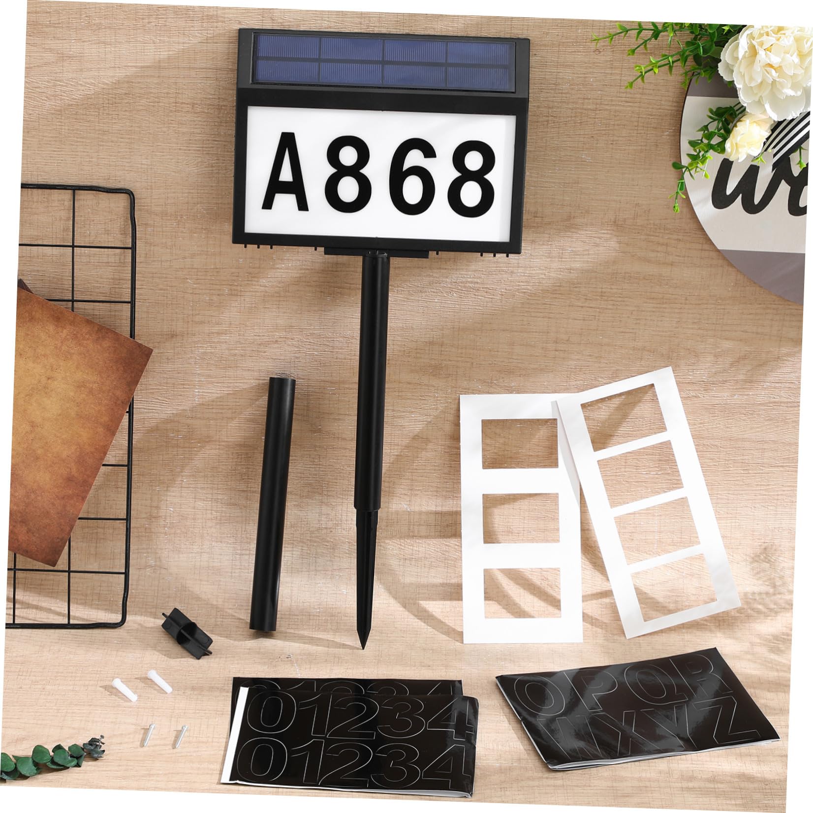 PRETYZOOM Lampada Esterna Solare LED Display Digitale Chiaro e Sensore Crepuscolare, Targa Numero Civico in Plastica Nera per Illuminazione Casa Giardino