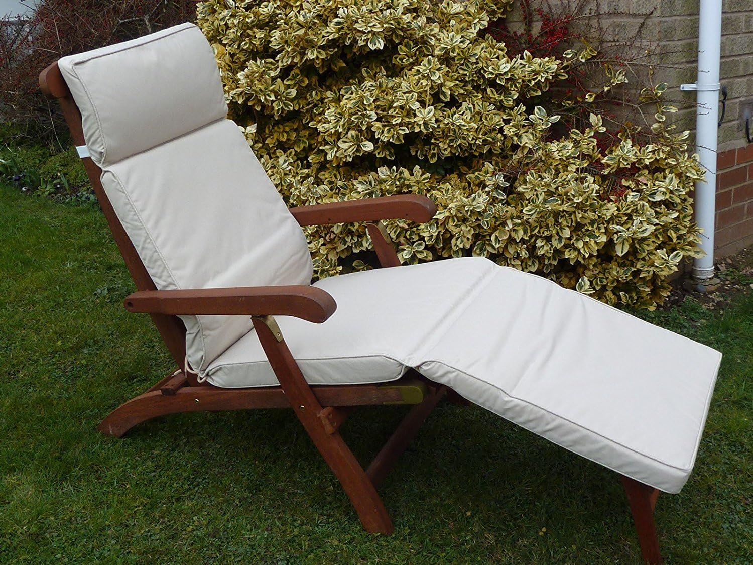 UKGardens Cream Beige Garden Furniture Steamer Chair Cushion