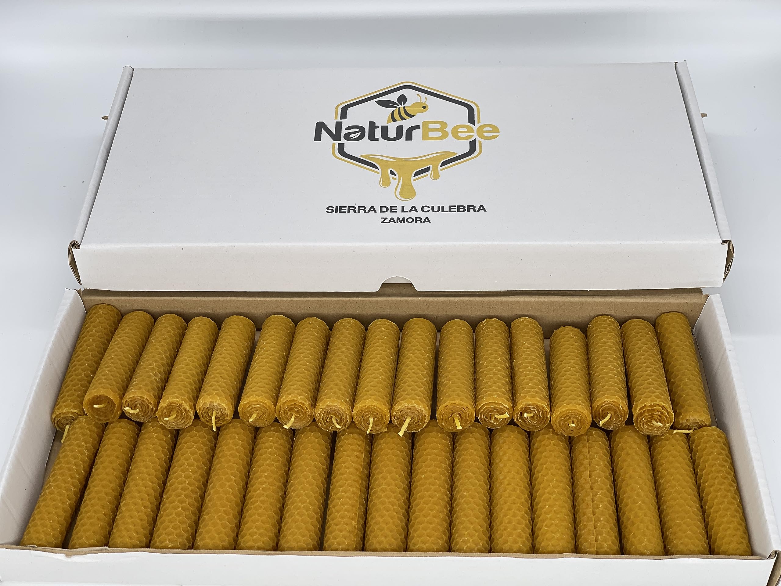 Vela de Miel de Abeja Natural. Velas de Cera de Abeja Pura (Pack de 35 velas 10 cm x 2,4 cm + 2 Palo Santo.) 100% Artesanal,Origen España, Sierra de La Culebra y Sanabria (Zamora) SIN PARAFINA