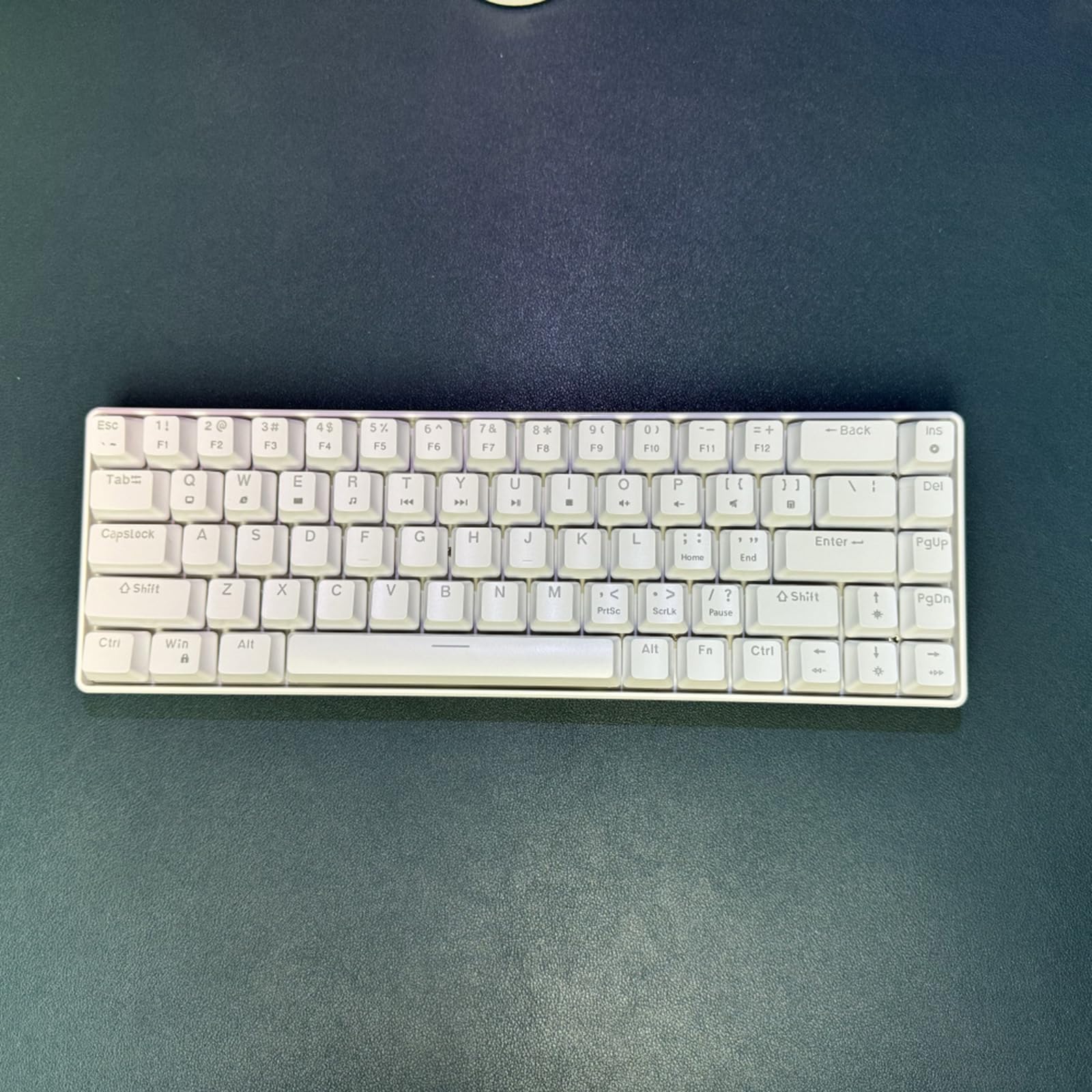 68Keys Tastiera Meccanica Double Shot Iniezioni con Opzione Backlits per PC Gamers USB C Piccola Tastiera da Gioco