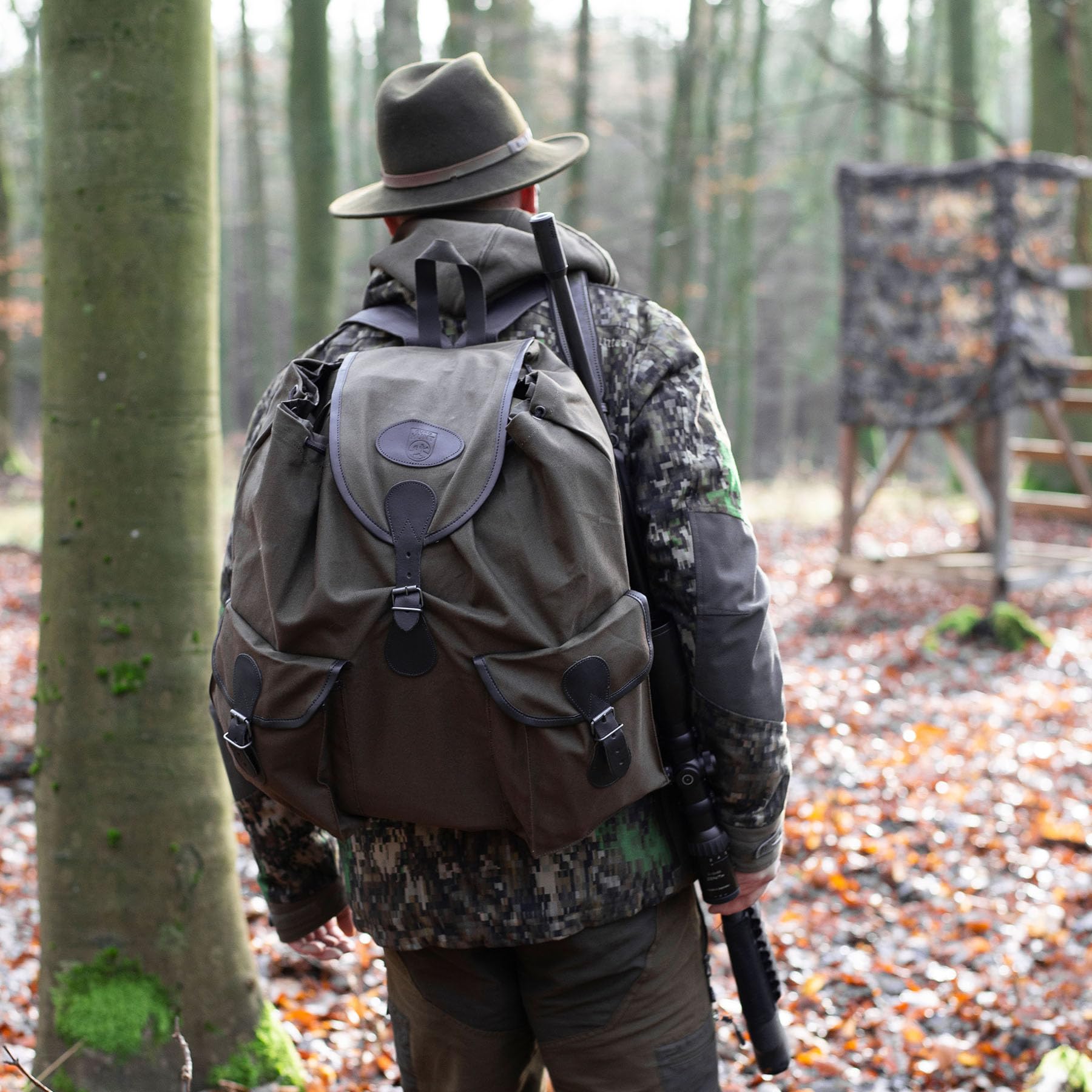 EUROHUNT Jagdrucksack 3, Wanderrucksack, Rucksack aus 100% Wasserabweisender Baumwolle, ca. 25 Liter Fassungsvermögen