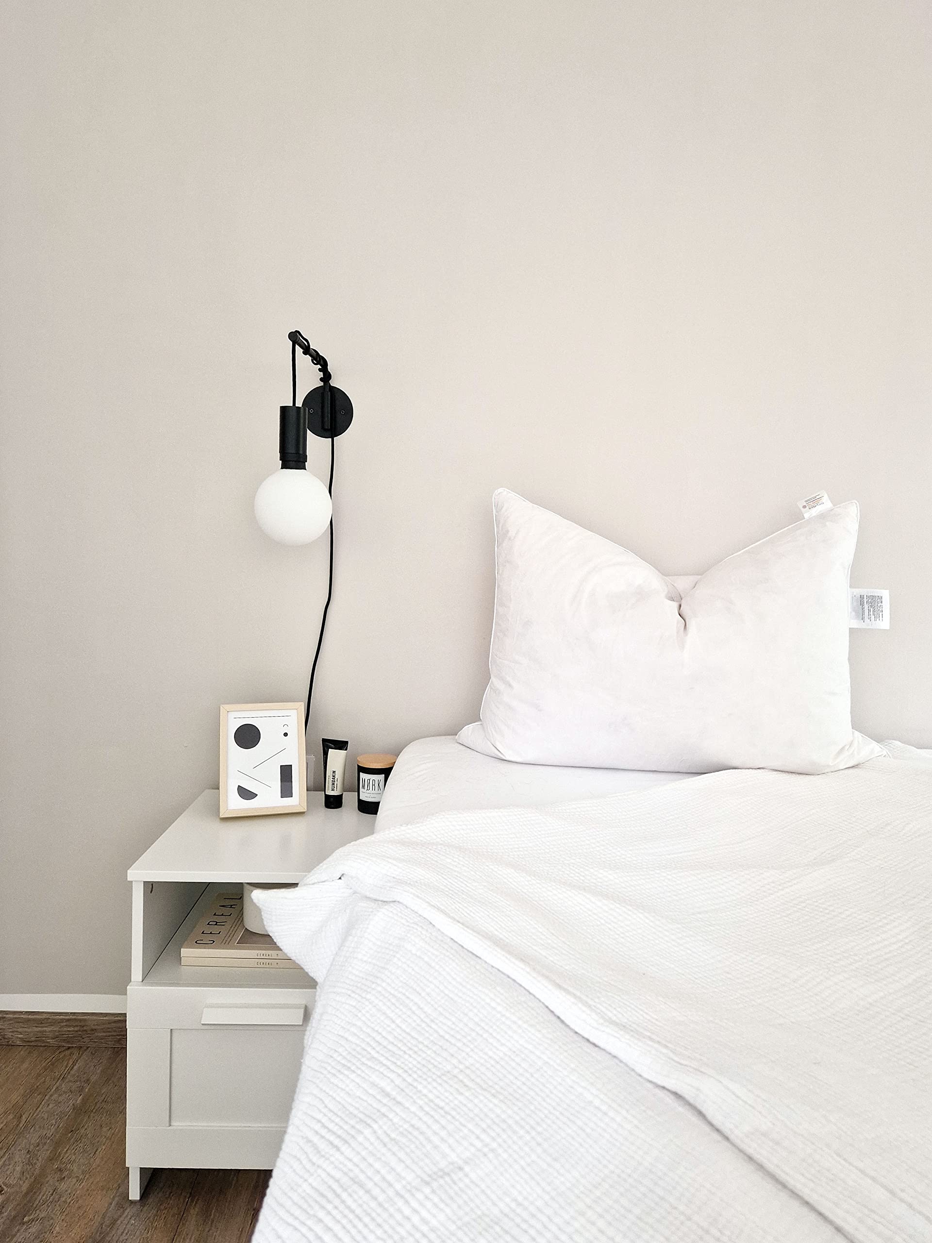 ZOLLNER Hoofdkussen Van 85% Veren En 15% Dons Made In Germany Geschikt Voor Mensen Met Een Allergie Overtrek Hoogwaardig Katoen Wasbaar Tot 60 C X 80 Cm Hotelkwaliteit 931467249