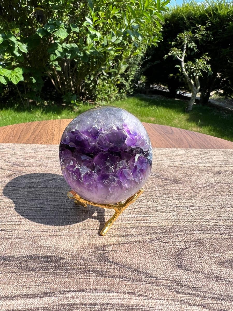 256 アメジストクラスター　丸玉（開口笑）サイズ68mm 256 アメジストクラスター丸玉（開口笑）サイズ68mm