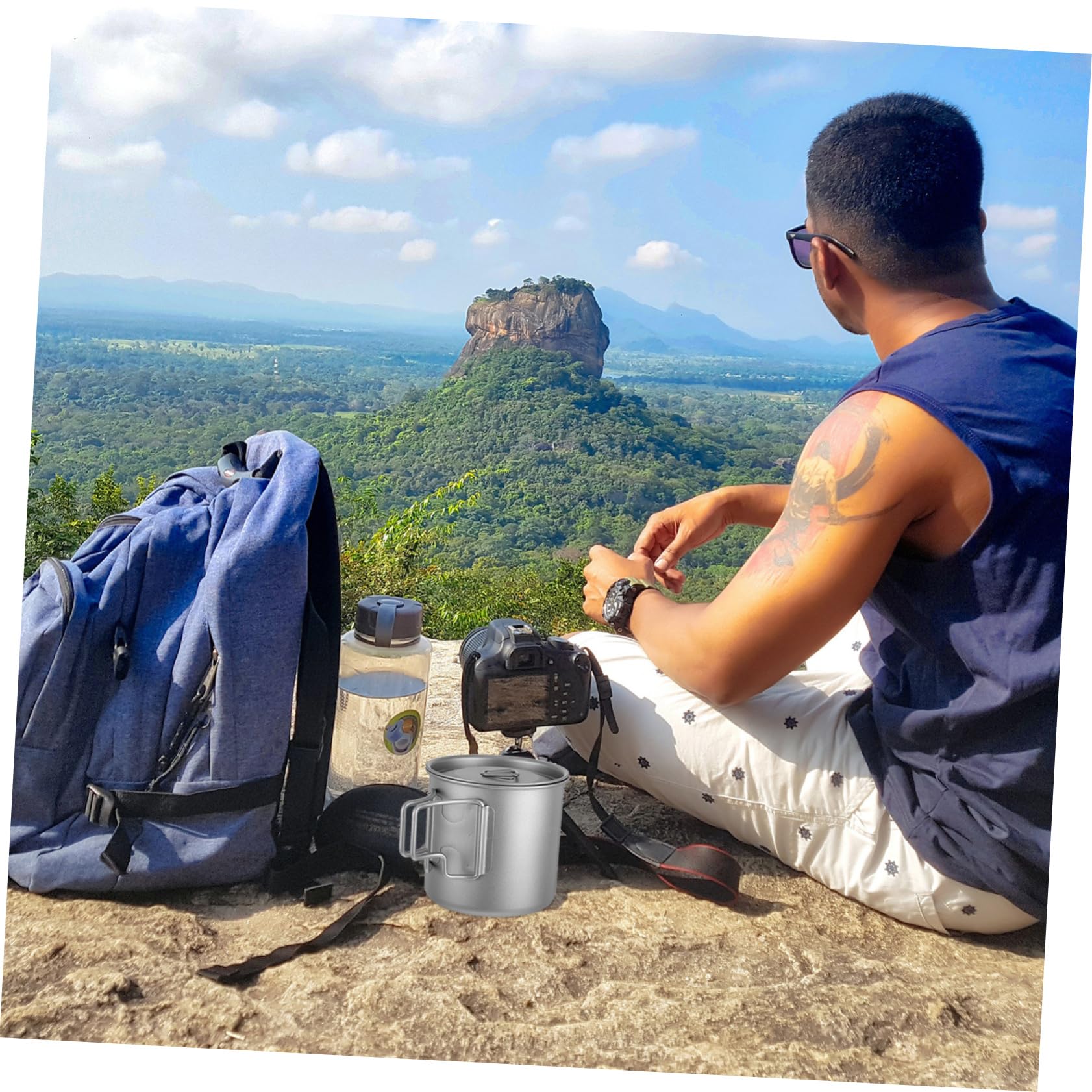 Kaffeebecher mit Schneller Erwärmung mit Klappbarem Griff und Deckel Titan aus Titan Leichter Outdoor Campingbecher und Vielseitiger Nutzung für Camping und Büro