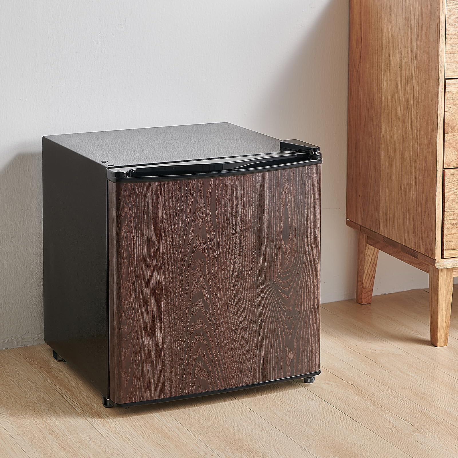 【暮らしにフィット、左右付け替え可能】 SKK 1ドア冷蔵庫 50L 両開き 小型 一人暮らし 静音 家庭用 コンパクト 1ドア オフィス 温度調節 製氷 サブ セカンド 寝室 ミニ冷蔵庫 【日本企業】 (木目) - 2