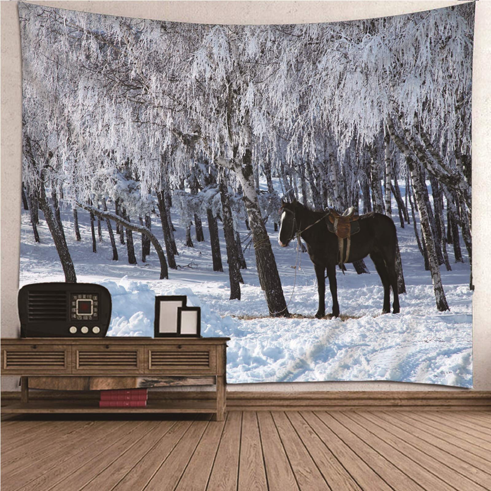 Makata na ścianę do sypialni 300 x 260 cm, poliester, w stylu vintage, z koniem i lasem, na zimę, na ścianę, do sypialni, salonu, dekoracja