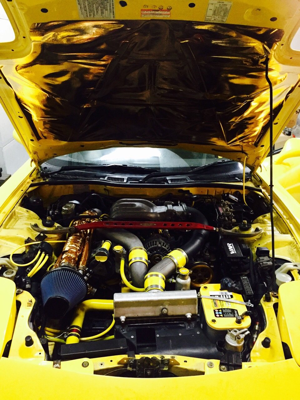 Amazon.com: Autobahn88 Gold Reflective Sheet compatible with Vehicle  Firewall, Radiator, Hood, Engine Bay Heat Barrier, 20 x 20 (50x50cm) :  Automotive