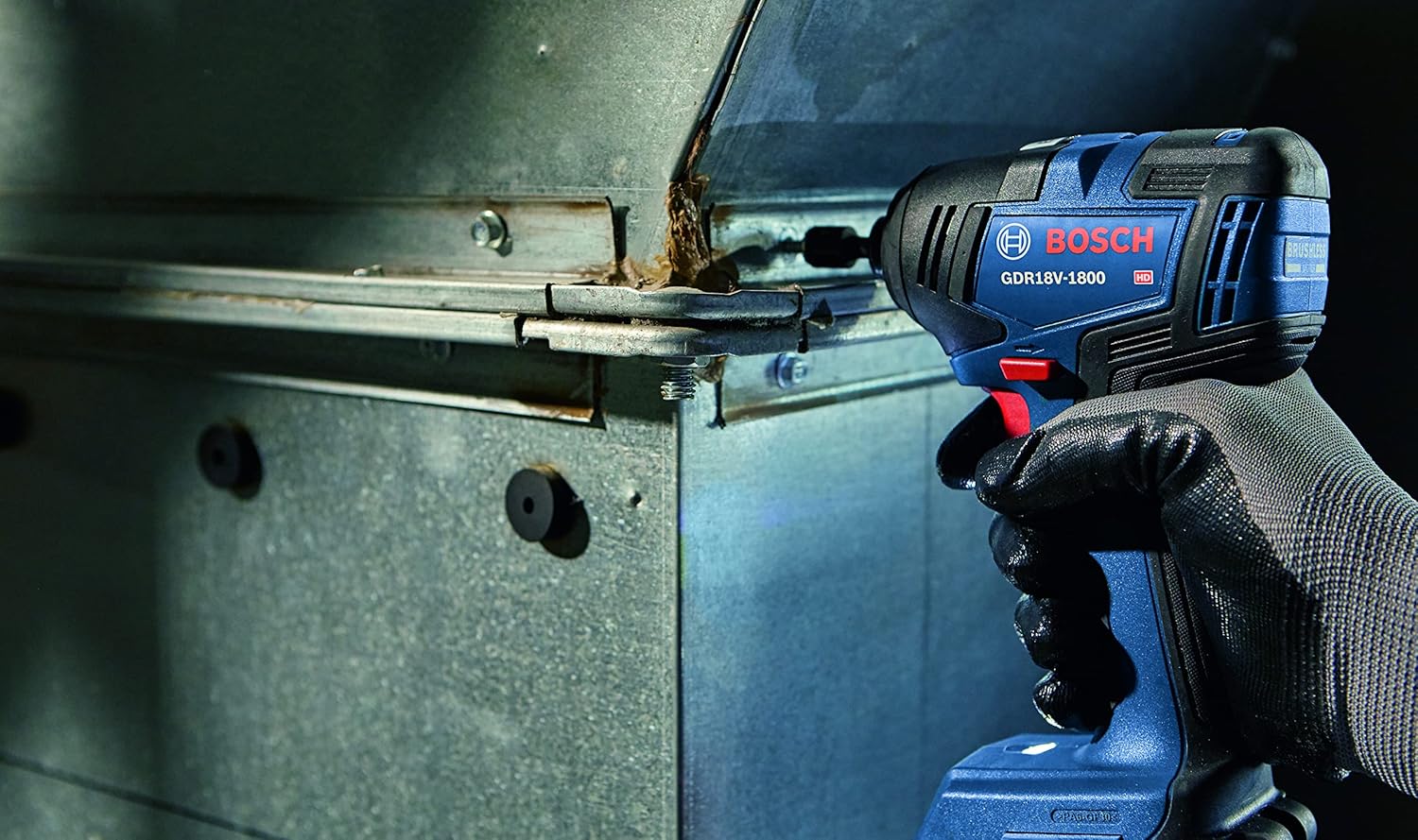BOSCH GXL18V-27B22 Power Tool Combo Kit - 18V Brushless Compact 1/2 In. Cordless Drill Driver and 1/4 In. Hex Impact Driver (Includes: Two 2.0Ah Batteries, 18V Charger, and Carrying Tool Bag) - Image 11