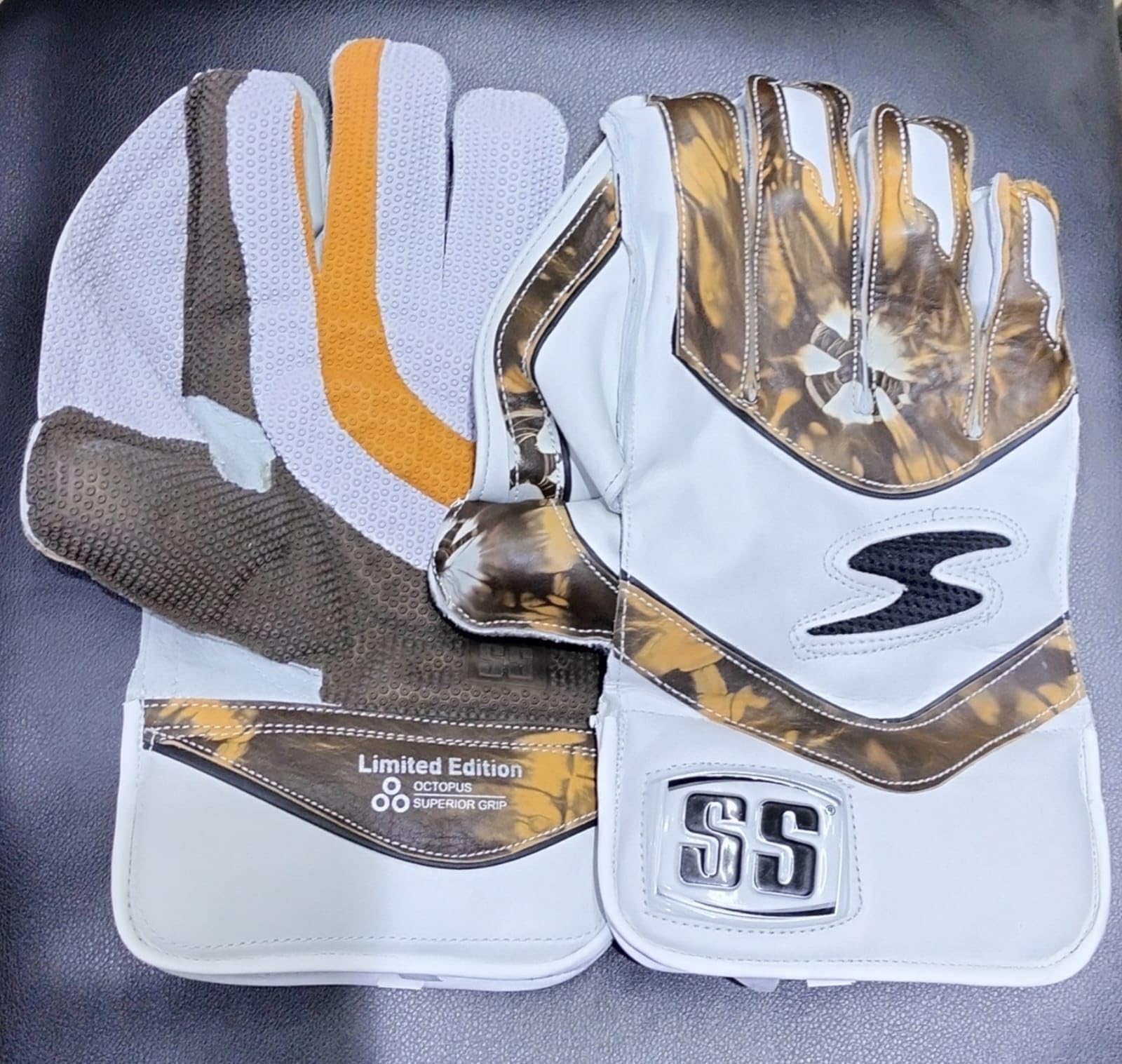 SS Limited Edition Cricket Wicket Keeping Gloves Adult Size (B0BGM1TF6H) Amazon Price History, Amazon Price Tracker