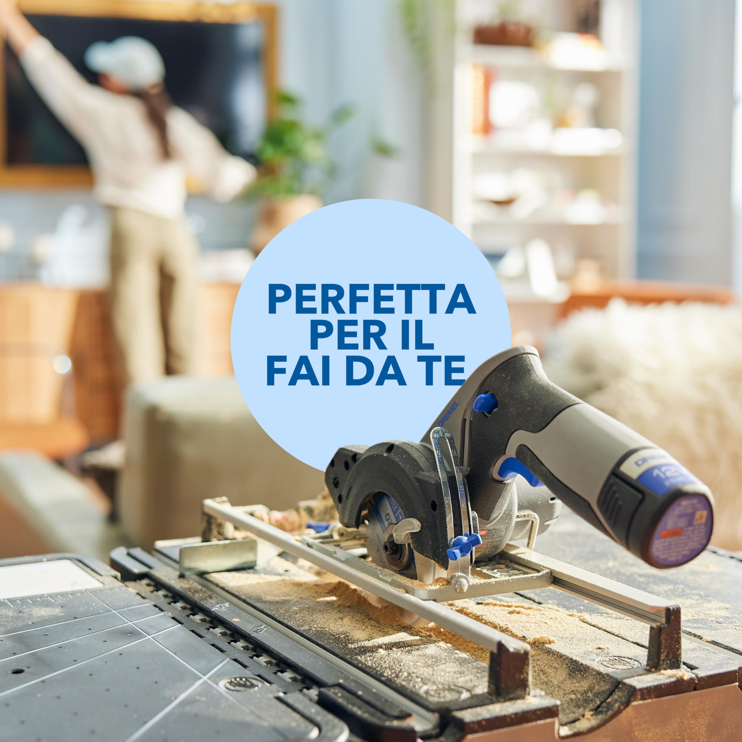 Dremel Blueprint 12V Saw Station Portatile Brushless con Sega Compatta Senza Fili, 1 Mobile Mallet, 2.0 Ah Batteria+Caricabatterie, 1 Lama per sega multimateriale, 1 Guida di taglio, 2 Morsetti