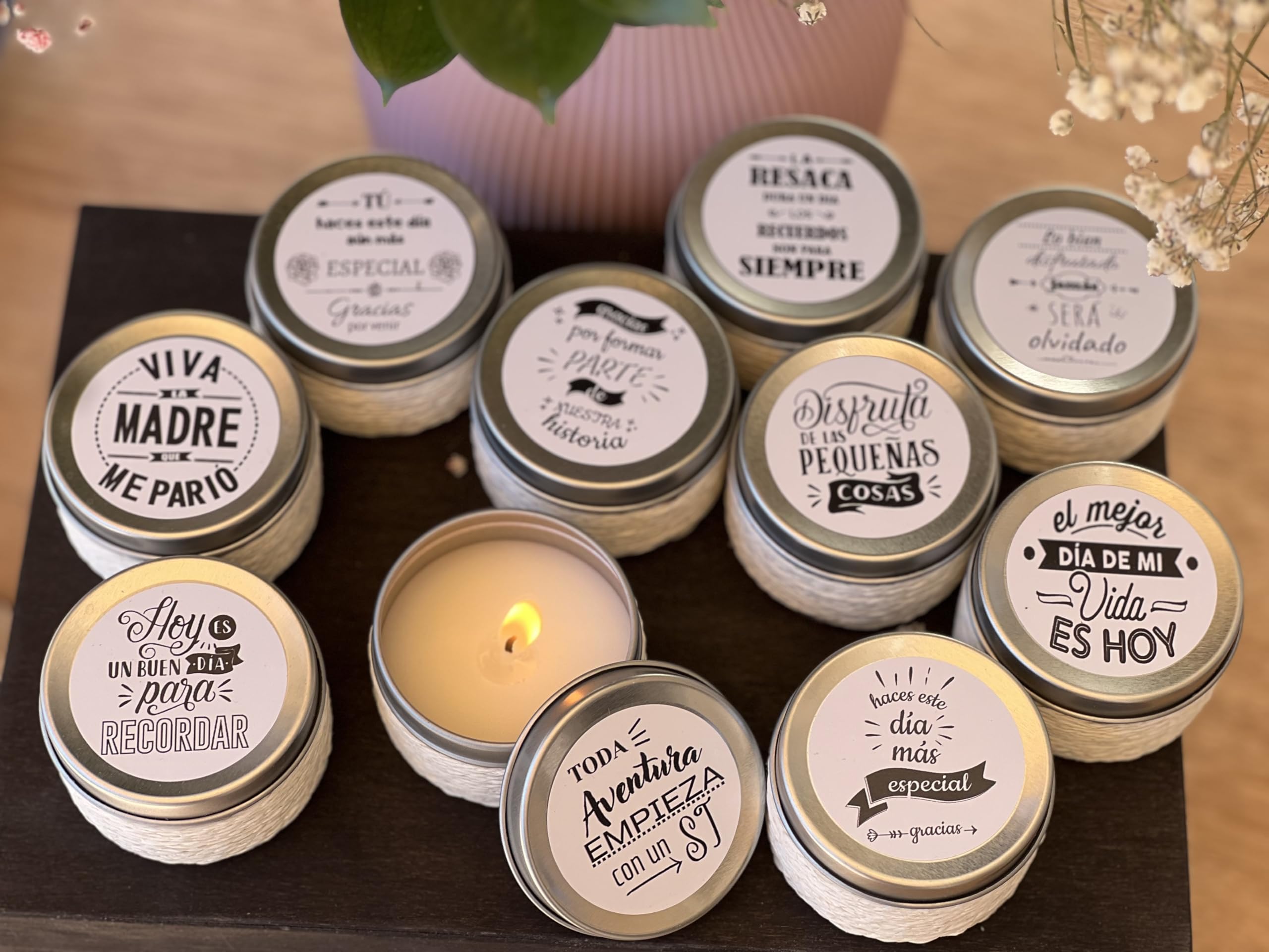Uvimark | Detalles de Boda, Comunión, Bautizo | Set de 12 Velas Aromáticas con Mensaje a Elegir| Velas Perfumadas Personalizadas
