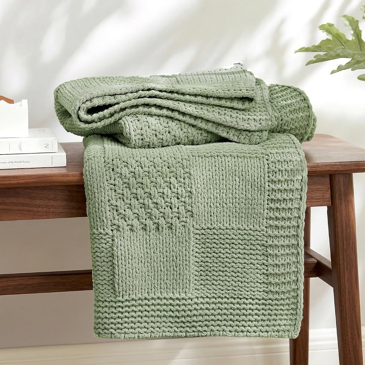 Manta de punto, chenilla suave, acogedora, transpirable, gruesa manta decorativa a cuadros para sofá, cama y sofá, regalo cálido y ligero de inspiración francesa para mujeres, verde salvia, 50 x 60 pulgadas