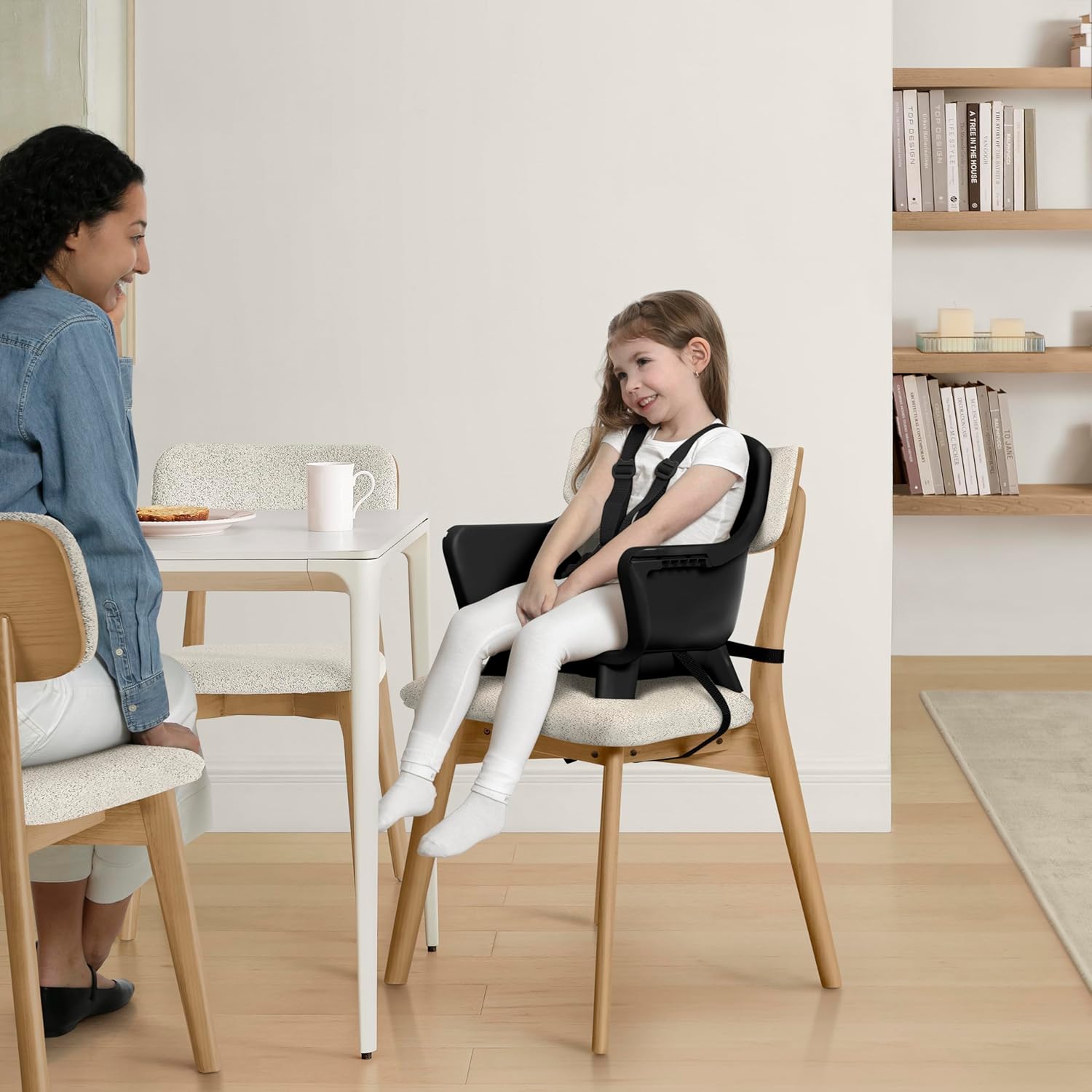 Delta Children - babyGap Otto 3-in-1 High Chair - High Chair Converts to Toddler Dinning Chair and Booster Seat - Dishwasher Safe Meal Tray - FSC-Certified Wood, Black