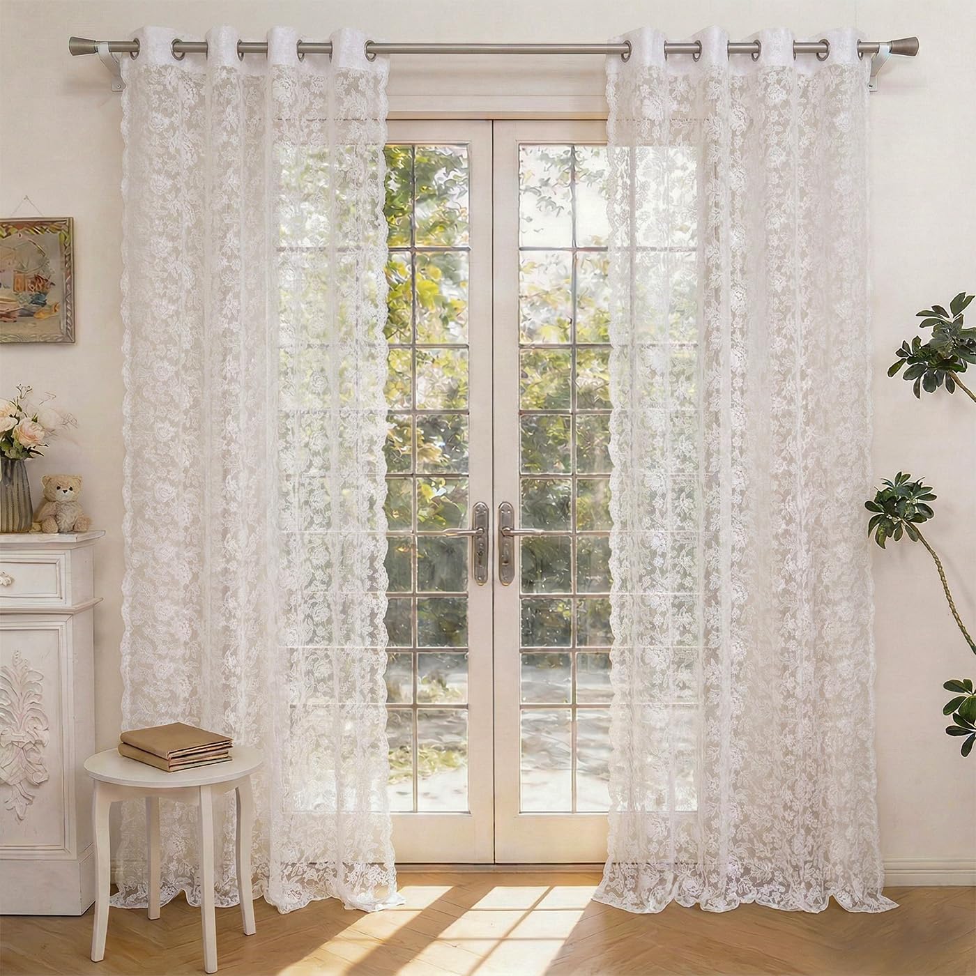 Spitzengardine mit Blumenmuster, Vintage Landhausstil Gardine, Durchsichtige Vorhänge mit Ösen, Weiße Spitzenvorhänge für Wohnzimmer, Küche & Schlafzimmer, 2 Stück, H 250 x B 135 cm