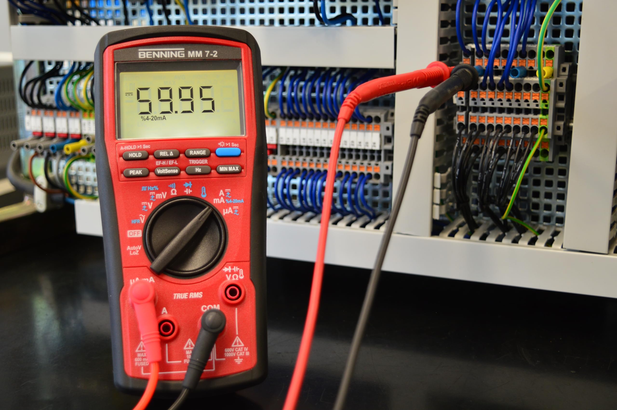 Benning MM 7-2 True RMS Digital-Multimeter (Anzeige digital, Max. Spannungsmessbereich DC 1000 V, Optische und akustische Buchsenkontrolle) 44690