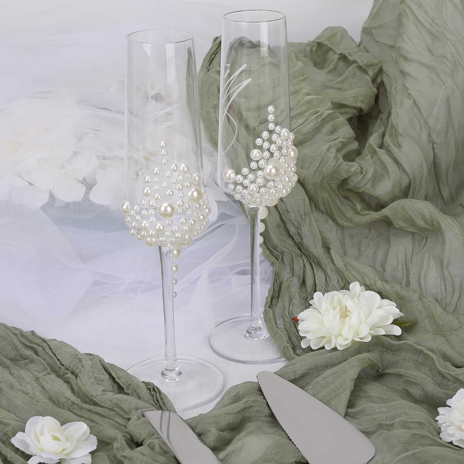 Mr and Mrs Champagne Flutes and Cake Knife Server Set, Wedding Toasting Glasses with Pearls – Bride and Groom Gifts for Engagement Anniversary Bridal Shower Ceremony - Image 6