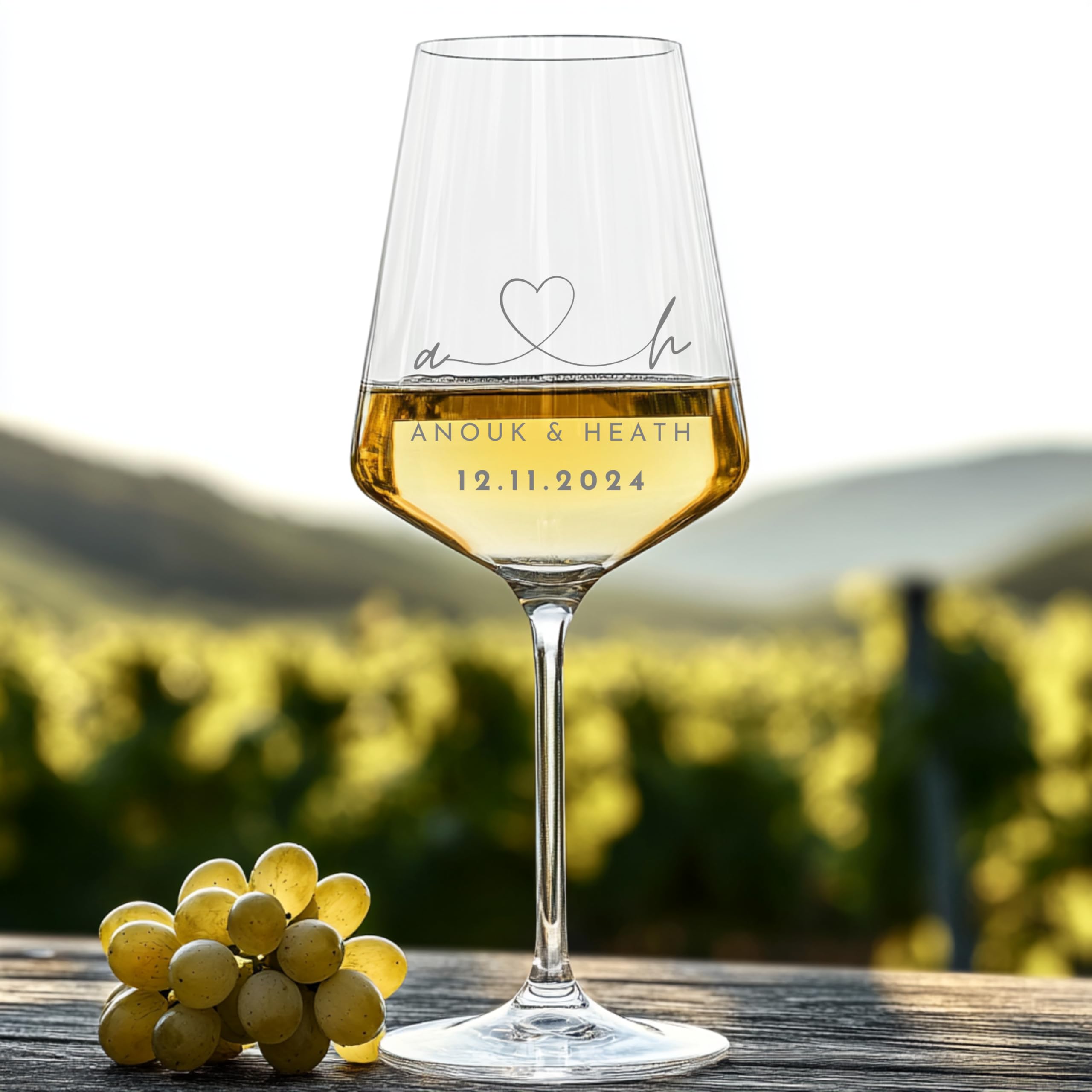 VILLA ROSA LOTTA - Personalisierte Leonardo Weingläser in gravierter Holzkiste - Hochzeitsgeschenk für Brautpaar, Geschenk zur Hochzeit, Verlobung - Name, Datum, Spruch 750 ml (Gläser + Kiste)