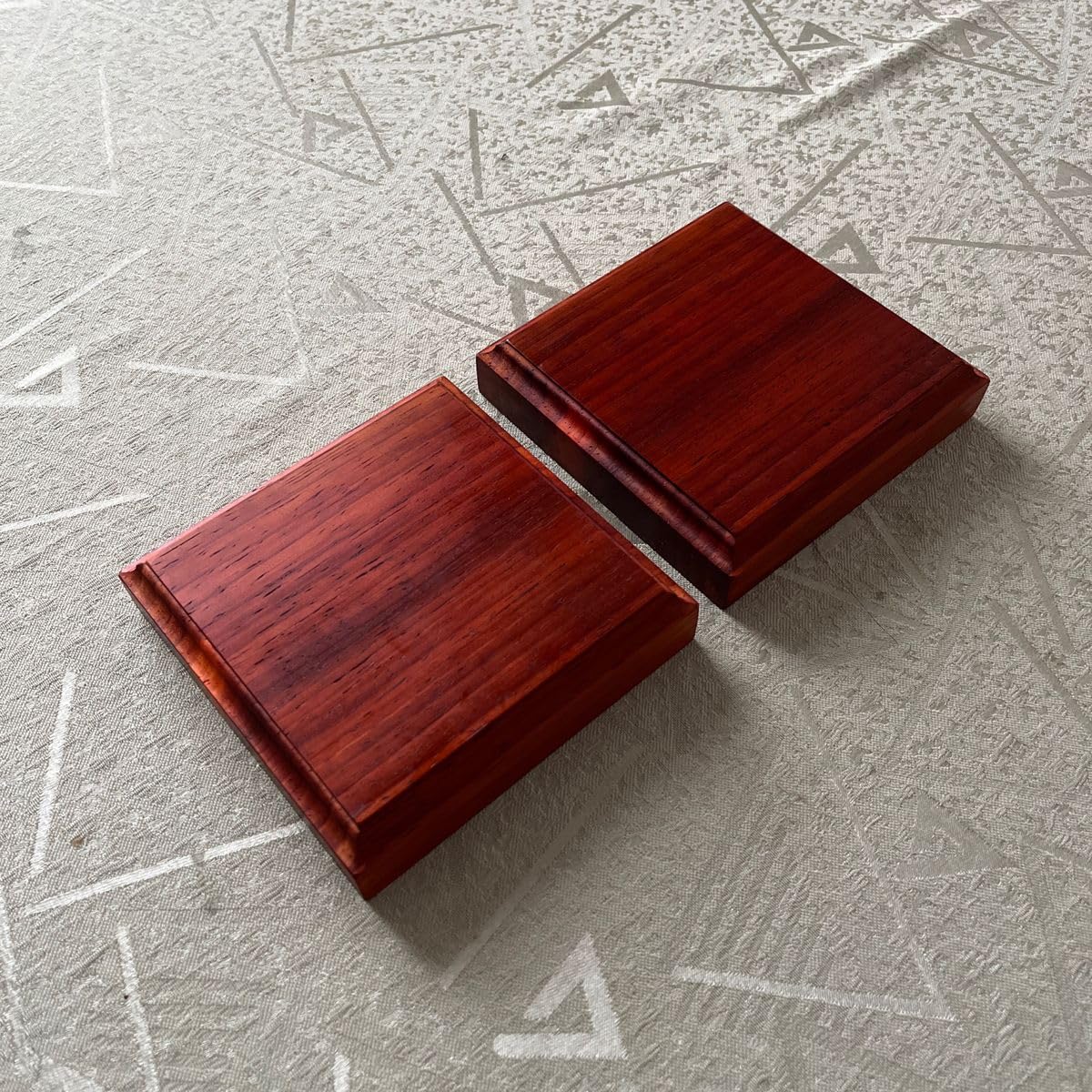 Amazon.co.jp: 将棋 駒台 紅紫檀 手作り : Toys & Games