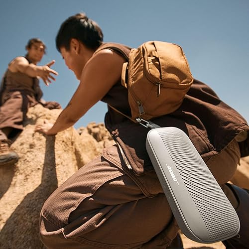 Miniatura 3 de Bose SoundLink Flex Altavoz Bluetooth (2. generación) - Altavoz portátil para exteriores con audio de alta fidelidad, impermeable y resistente al