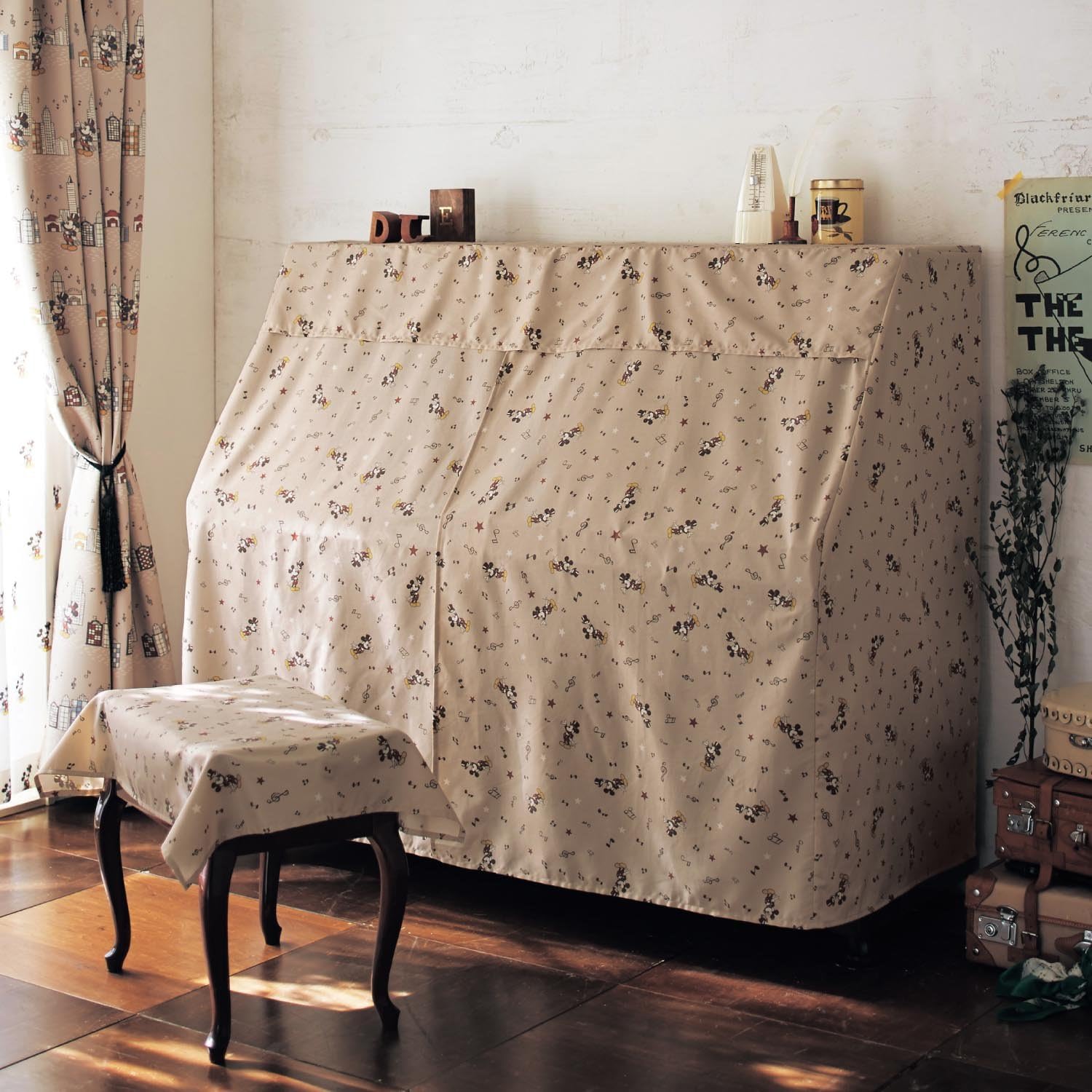 Amazon ベルメゾン ディズニー 綿混素材のピアノカバー ミッキーマウス ラグ カーテン ファブリック オンライン通販