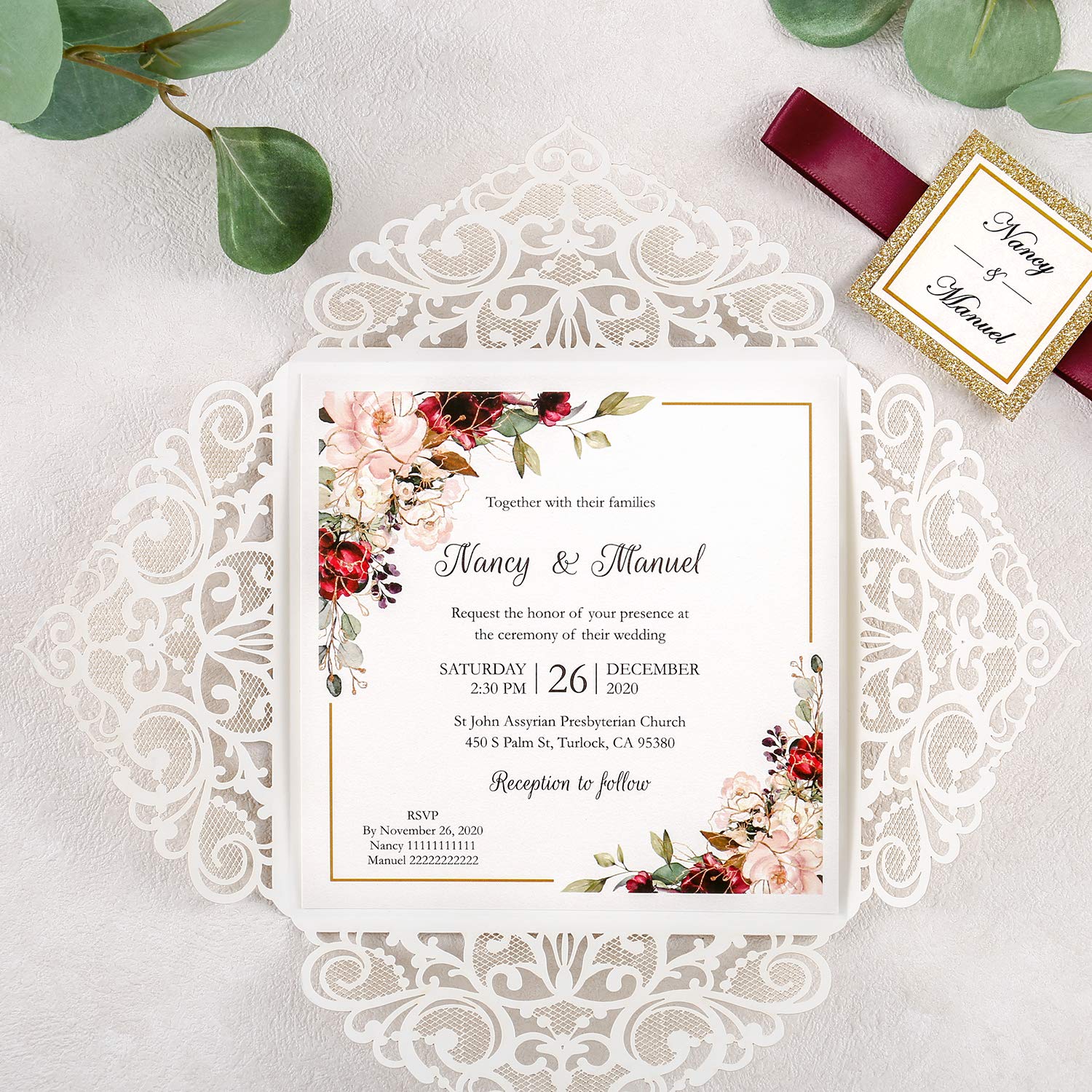 Hochzeitseinladungen mit Umschlägen, 16,5 x 16,3 cm, blanko, dunkles Gold, Glitzer, lasergeschnitten, hohler Rose Tasche burgunderrotem Band, Bauchband, Hochzeitseinladungskarten für