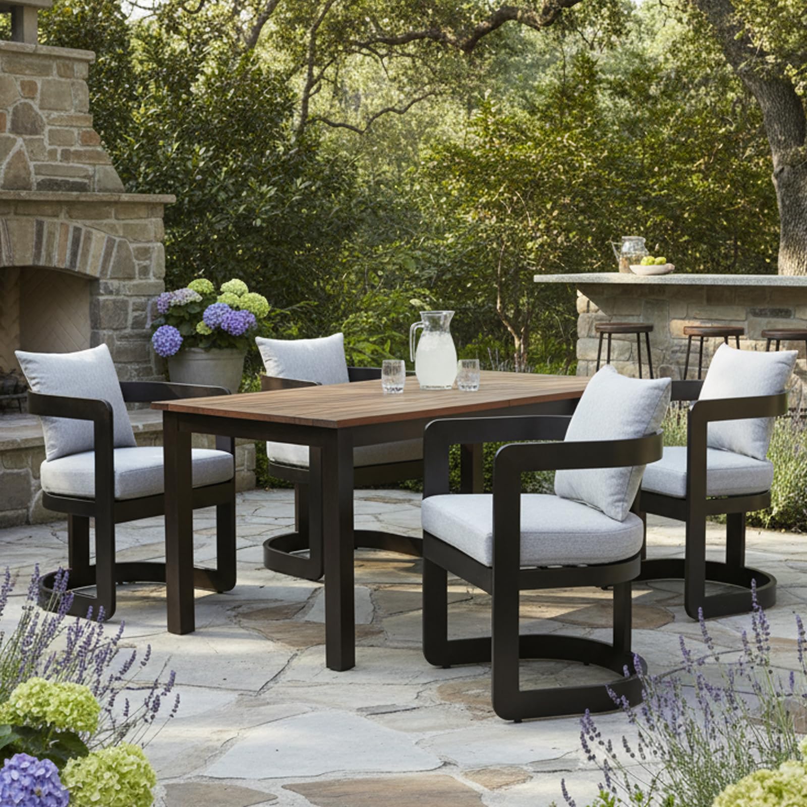 DAYAOUTDOOR Patio Dining Chairs Set of 4, Modern Outdoor Dining Chairs, Round Outdoor Dining Chair for 4, Dining Chairs with Armrests, Metal Outdoor