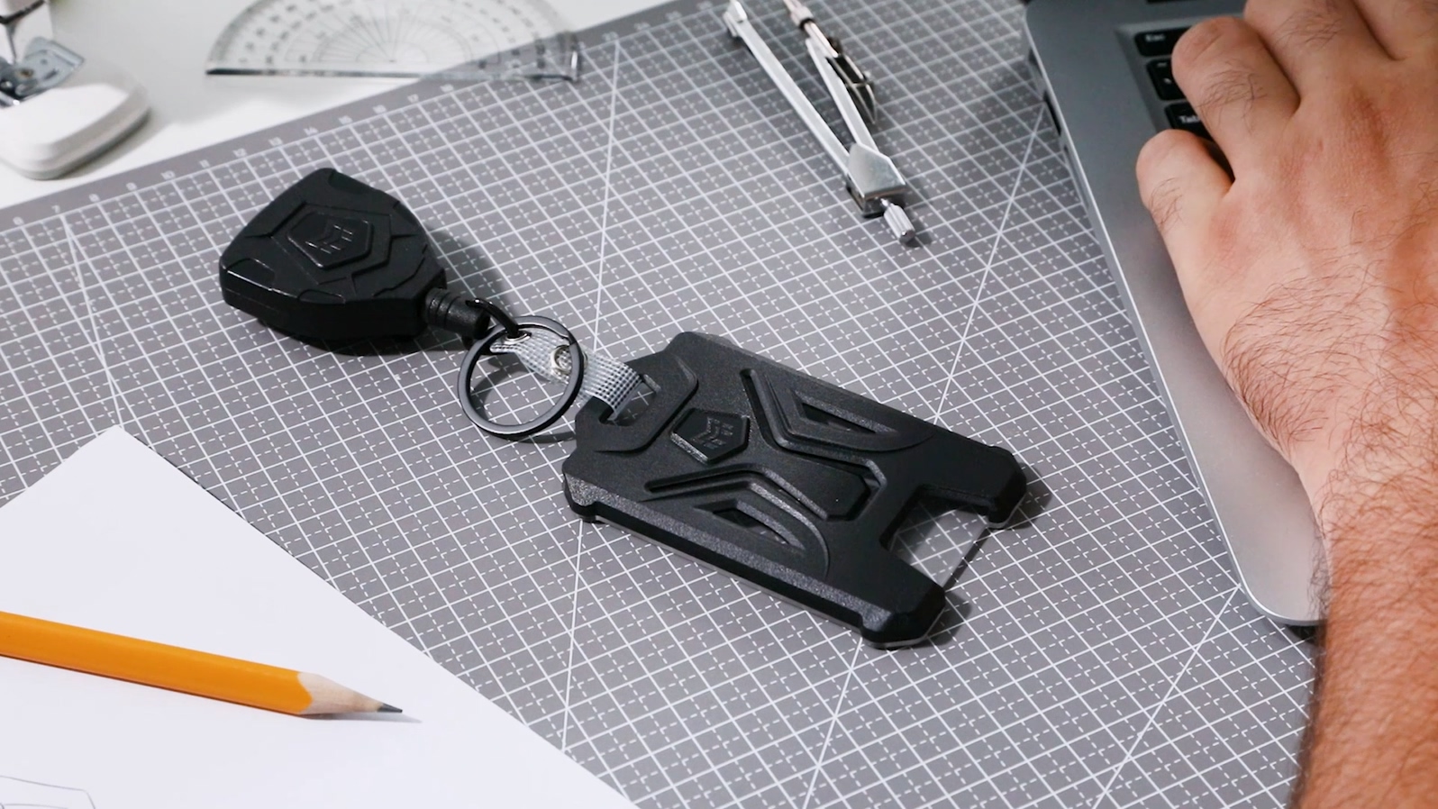 Portachiavi Retrattile MNGARISTA Con Clip - Cavo In Acciaio 80 Cm, Per Badge E Chiavi, Confezione Da 2 - Foto 7