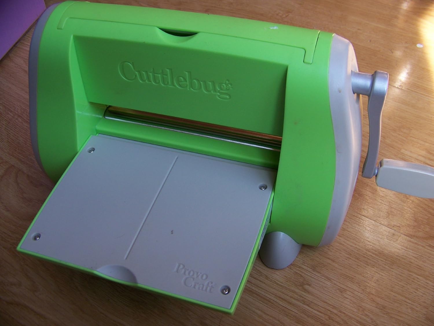 Cuttlebug Embossing Machine by Provo Craft with 2 "B