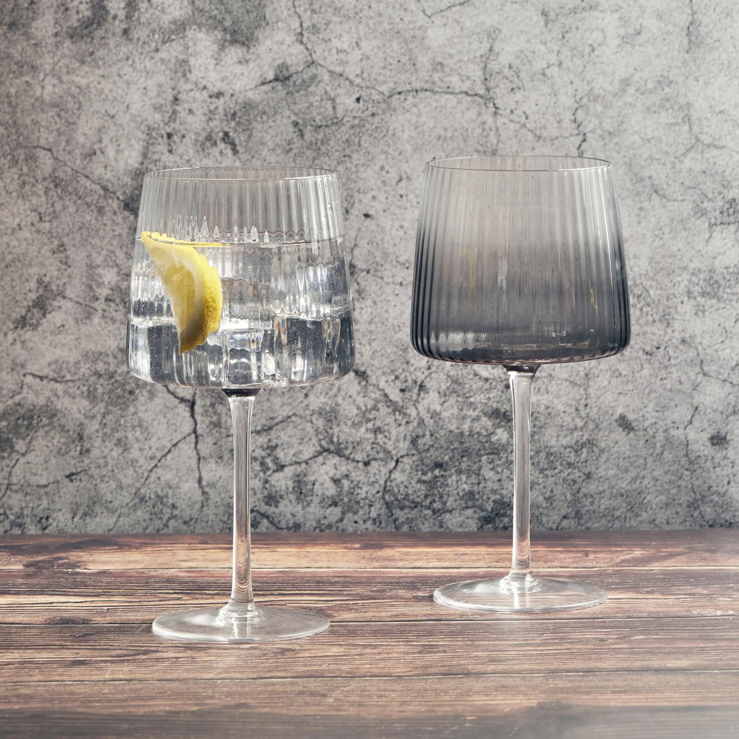 Empire Verres à Gin Fabriqués à la Main pour Vin, Cocktails ou Eau - 700 ml - Gris Fumé - Lot de 2 Élégants Verres à Cocktail