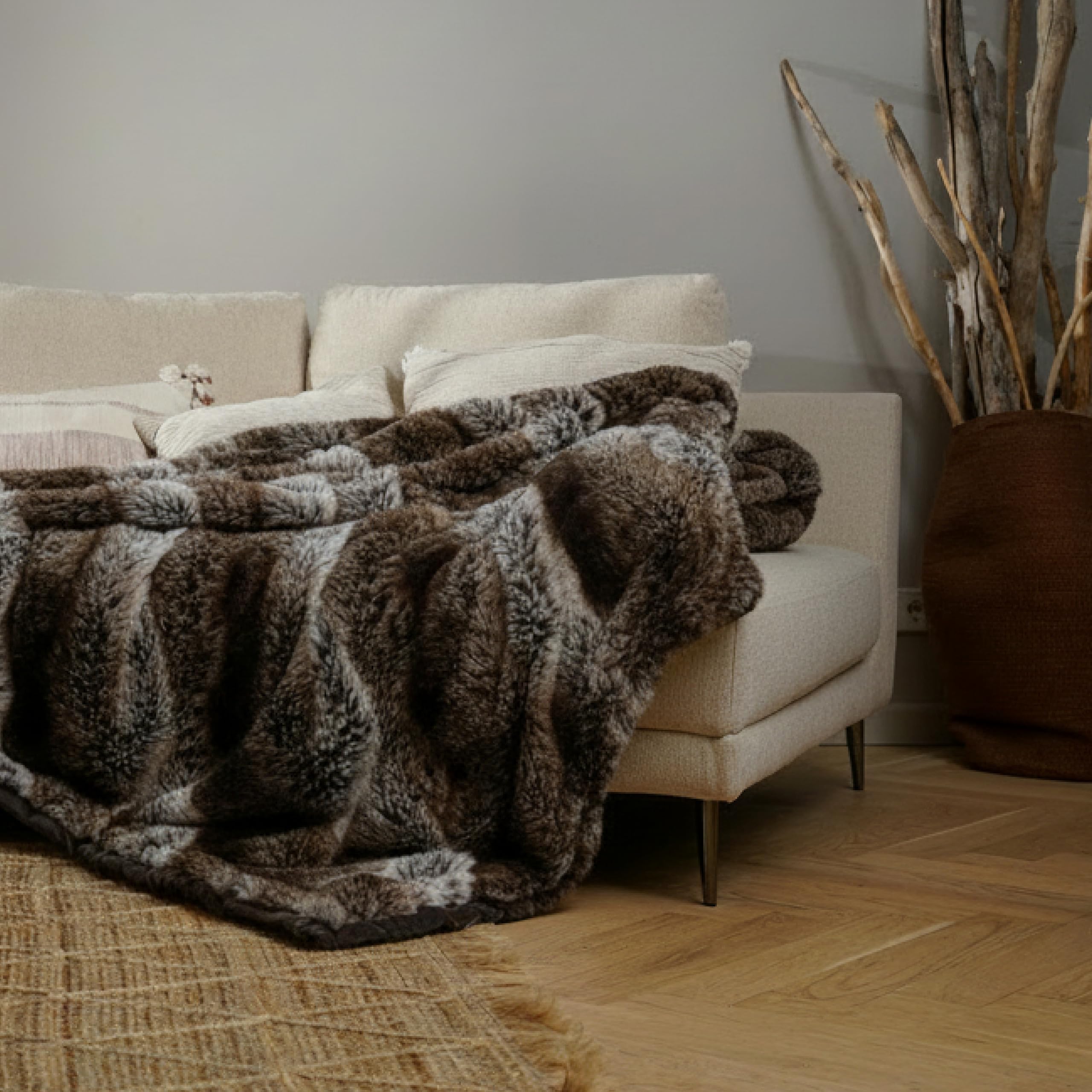 Mon Chateau Reverie Faux Fur Throw