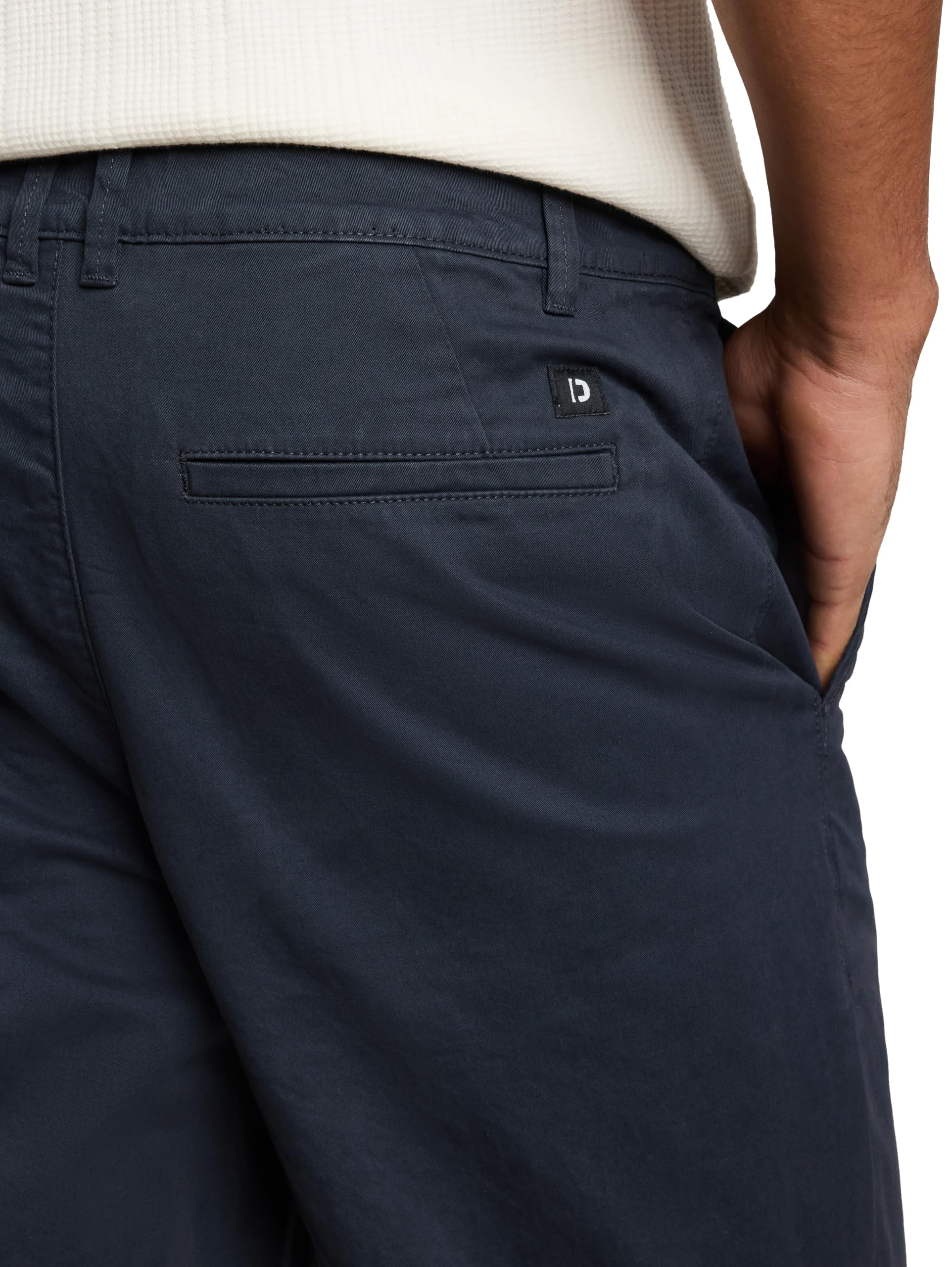 Tom Tailor Denim Herren Chinohose aus Cord im Relaxed Fit 1054195
