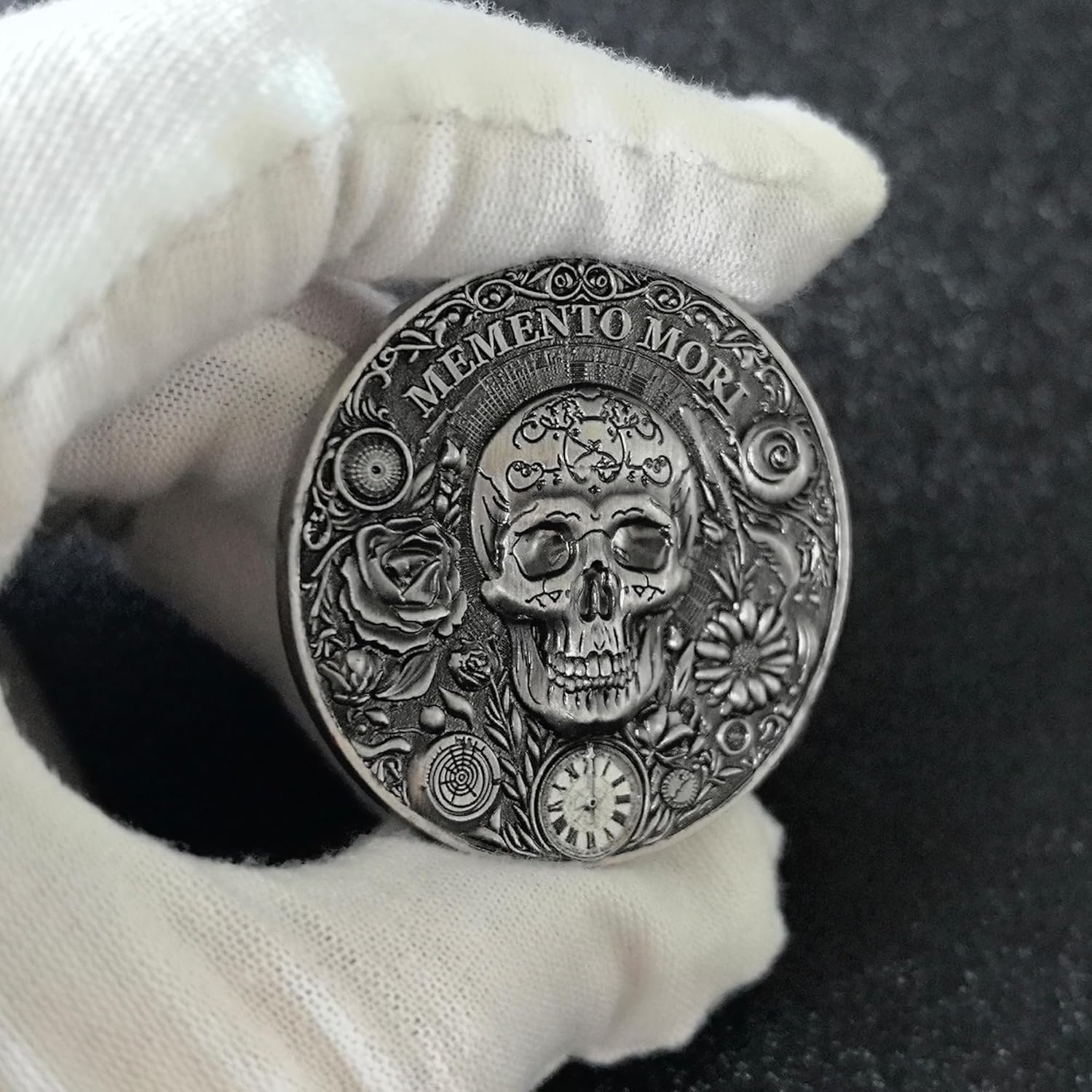Memento Mori & Vivere Challenge Coin - Dual Symbols of Life's Transience and Vitality - Inspirational Stoic Gift (Pack of 10)