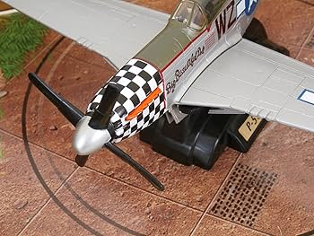 Amazon | P51ムスタング (MUSTANG) 飛行機 ダイキャスト 【1：48