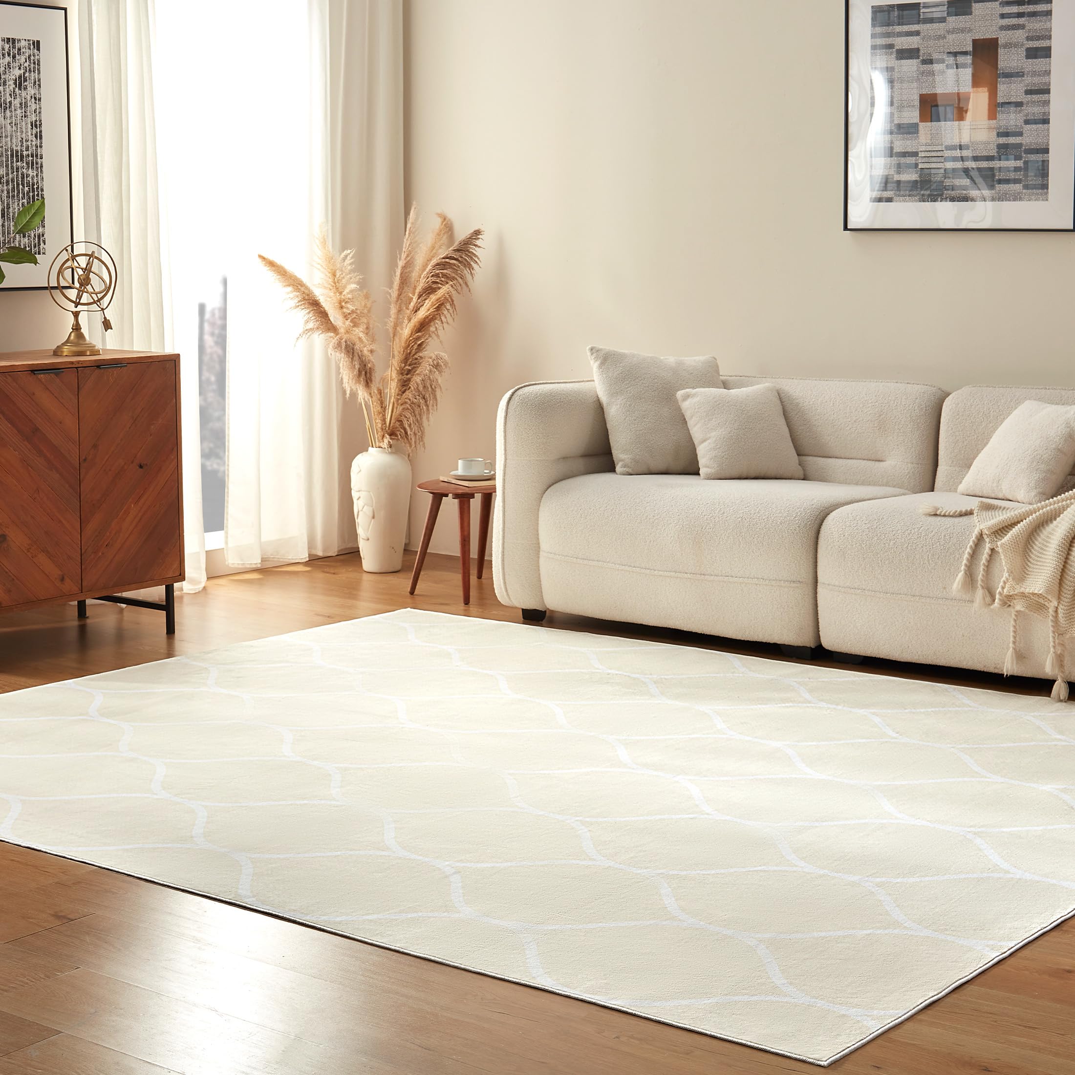 Amazon Basics Thin Indoor Area Rug, Geometric Printed Washable Home Decor Carpet for Living Room Bedroom, 5' W × 7' L, Beige Geometric