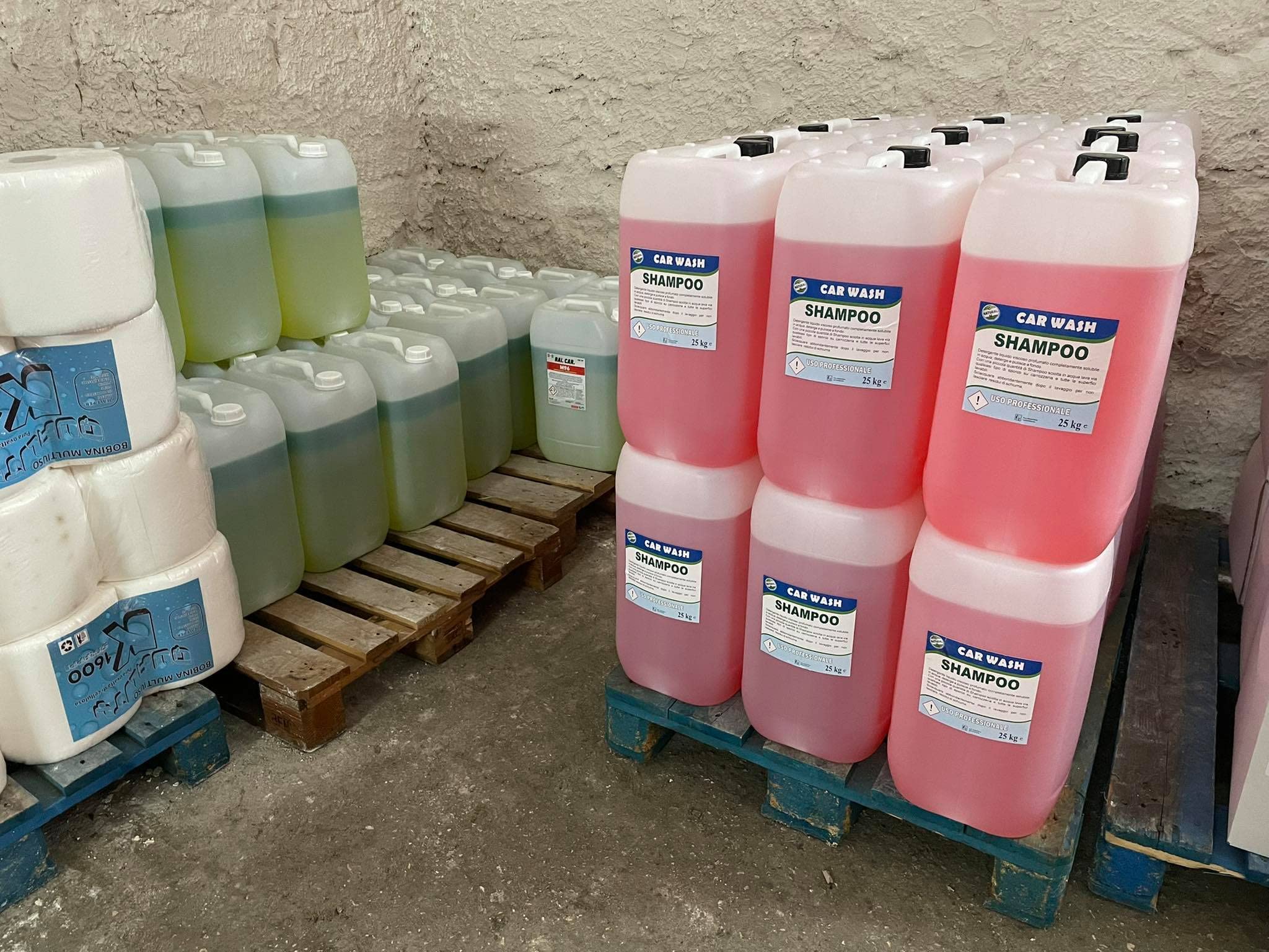 Shampoo Sgrassatore Auto Furgone Moto Detergente NEUTRO PROFESSIONALE TANICA 25 KG fragola