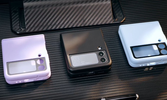 Amazon.com: for Samsung Z Flip 4 Case: [Full Cover Hinge