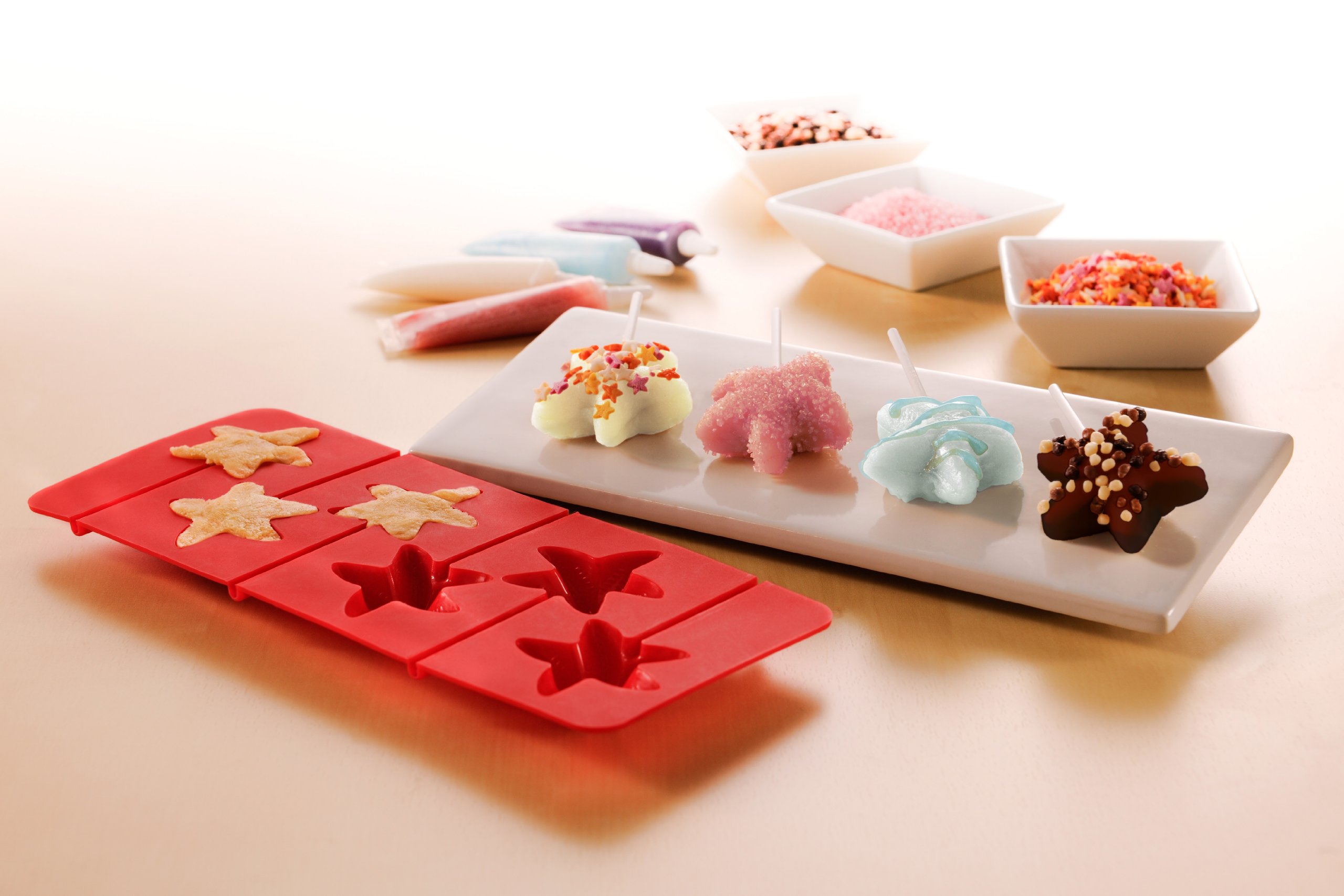 Stampo Per 6 Dolci Natalizi In Silicone Antiaderente, Rosso Allegro - Facile Da Sformare, Lavastoviglie E Microonde!