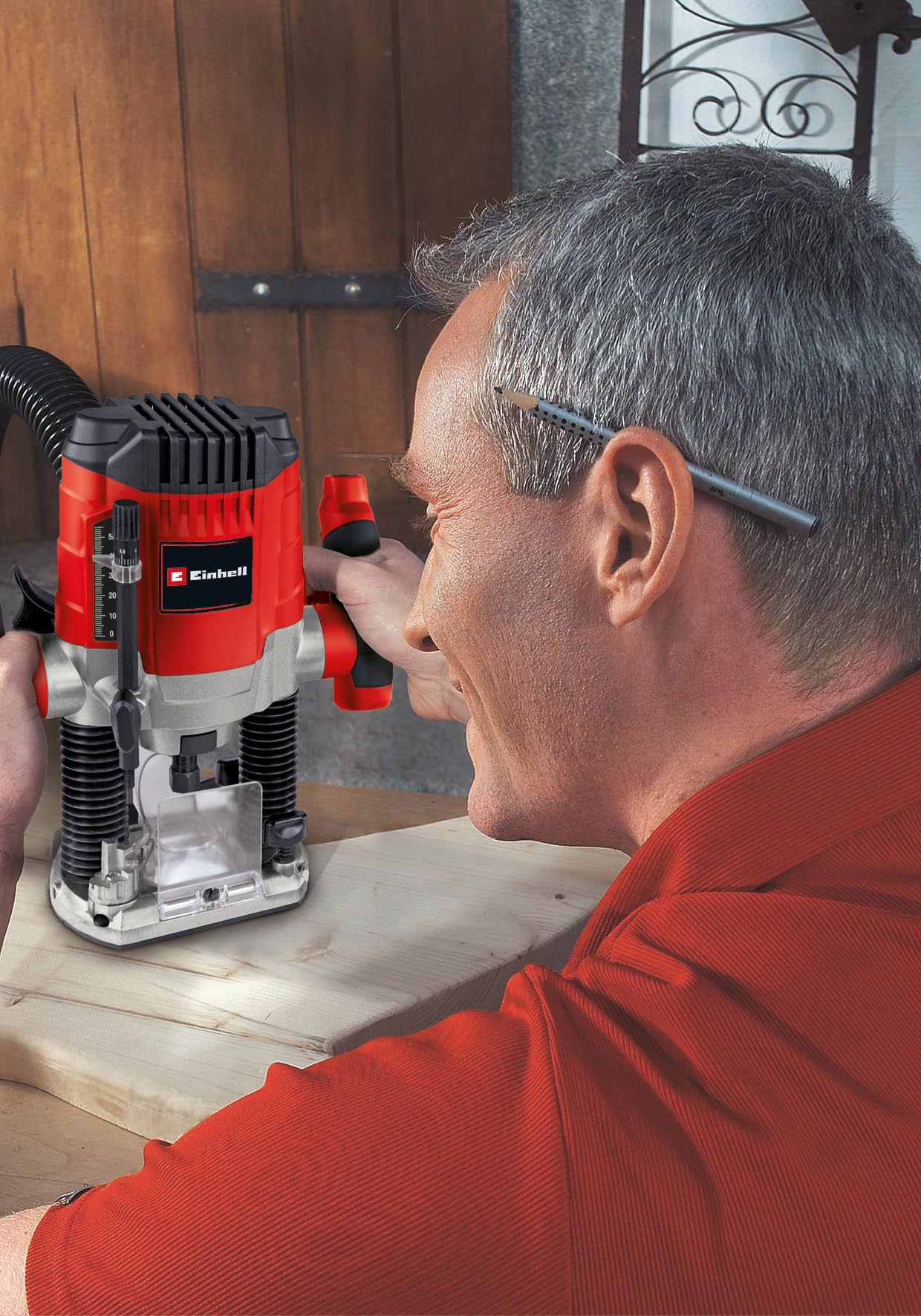 Einhell Oberfräse TC-RO 1155 Kit (1100 Watt, Ø 6 und 8 mm, Drehzahlregulierung, Parallelanschlag, Absaugadapter, inkl. Zubehör & diverse Fräser)